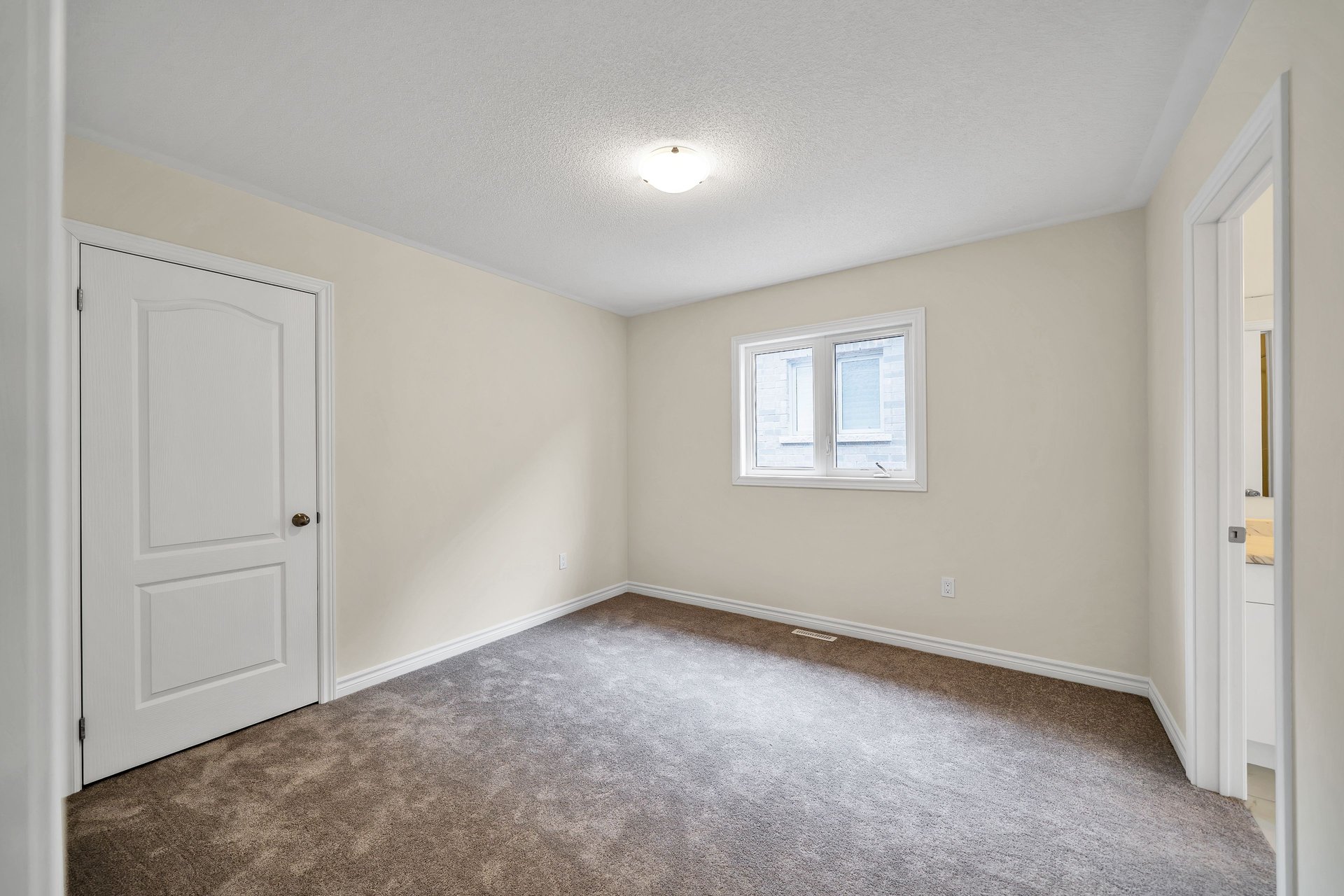 55 Robin Trail