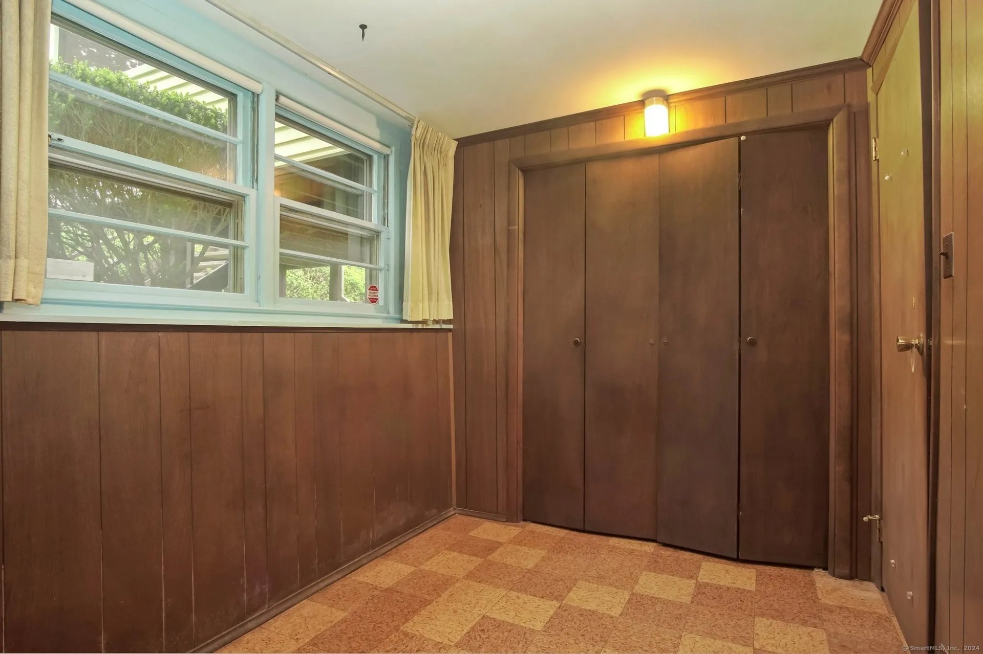 5 Waterbury Road