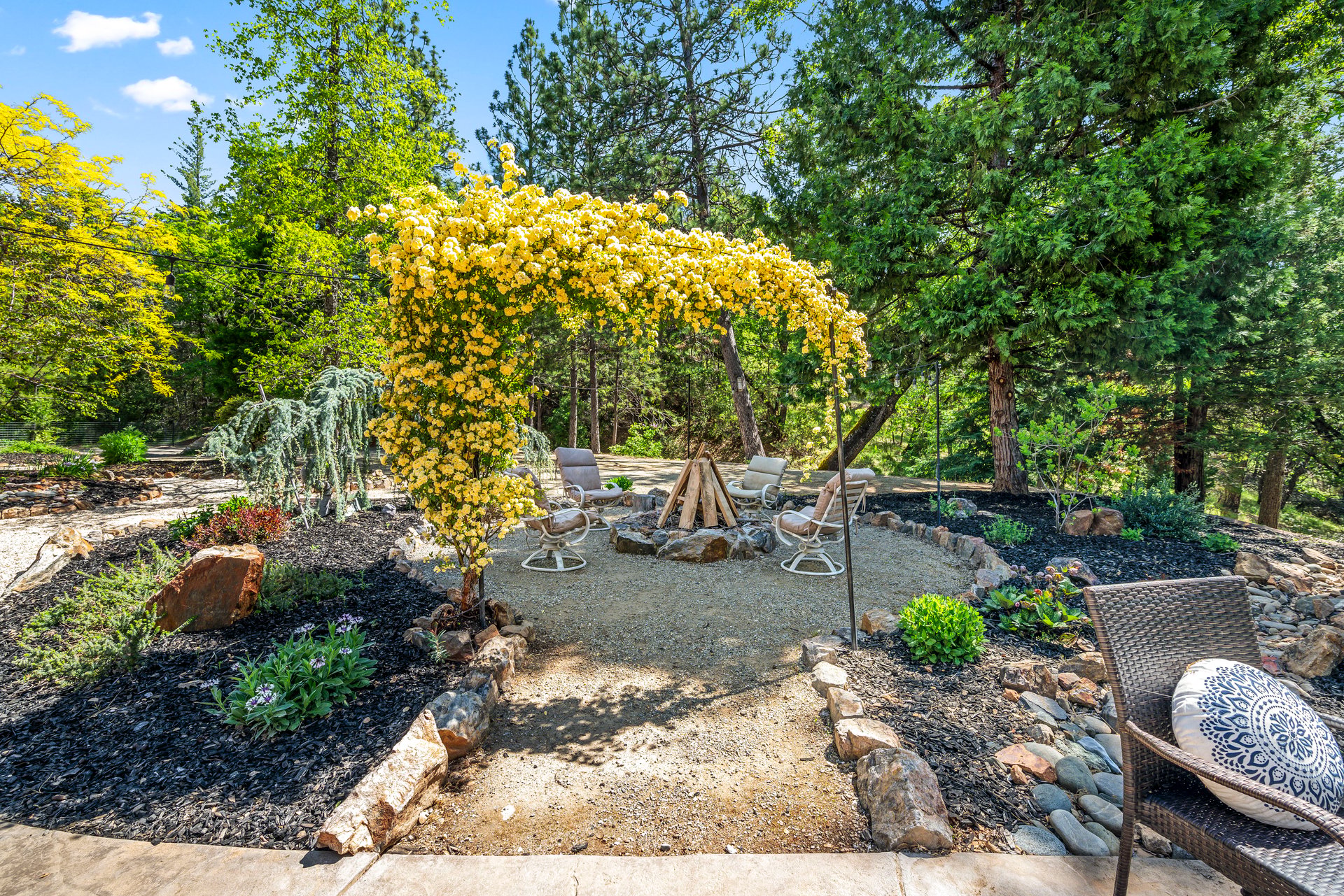2405 No Walk Rd, Placerville