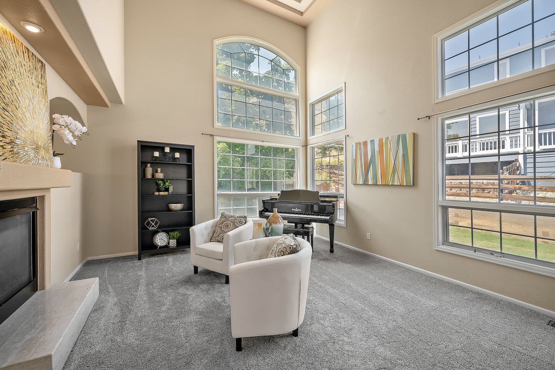 376 Mesa View Way