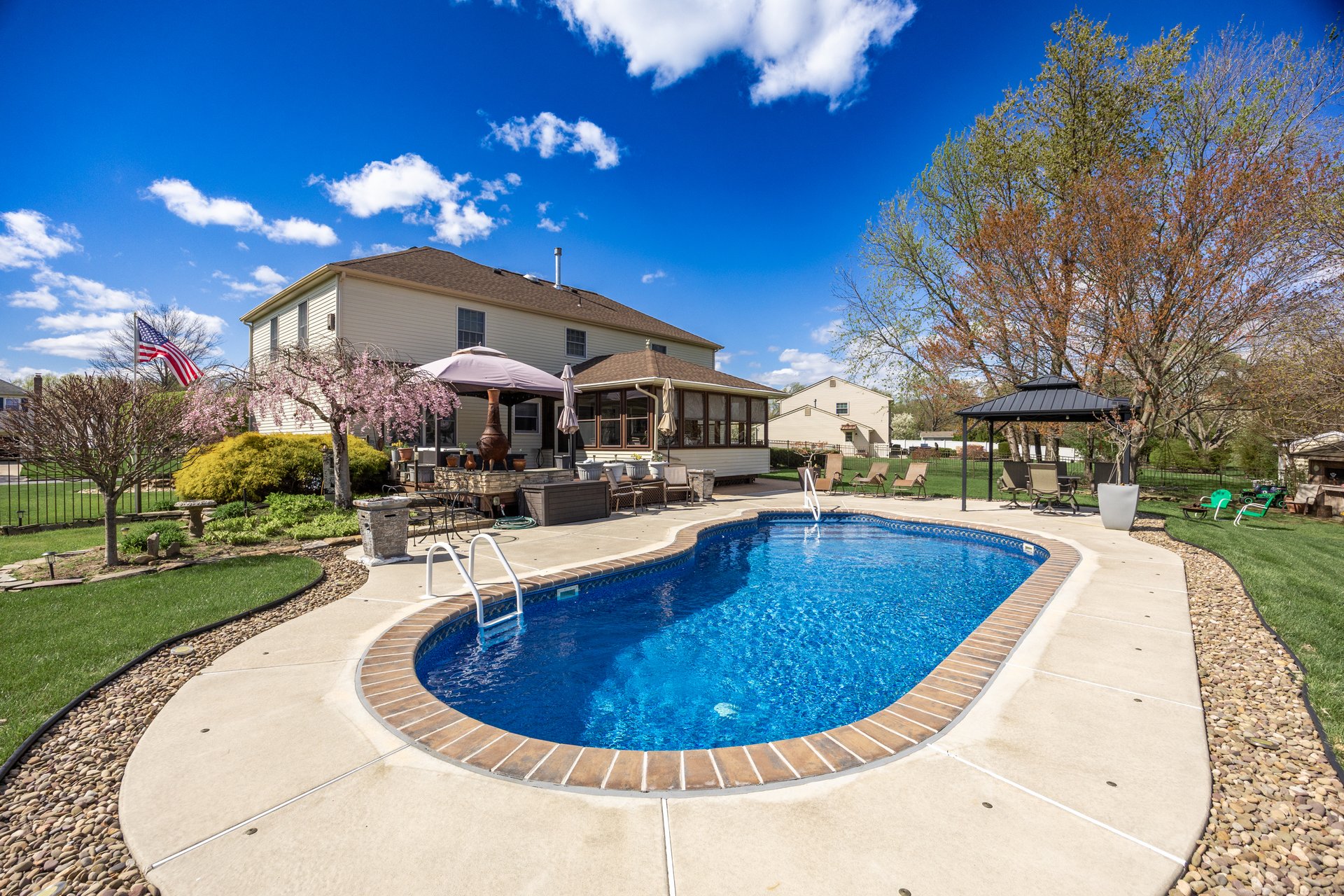 237 Pine Valley Ln