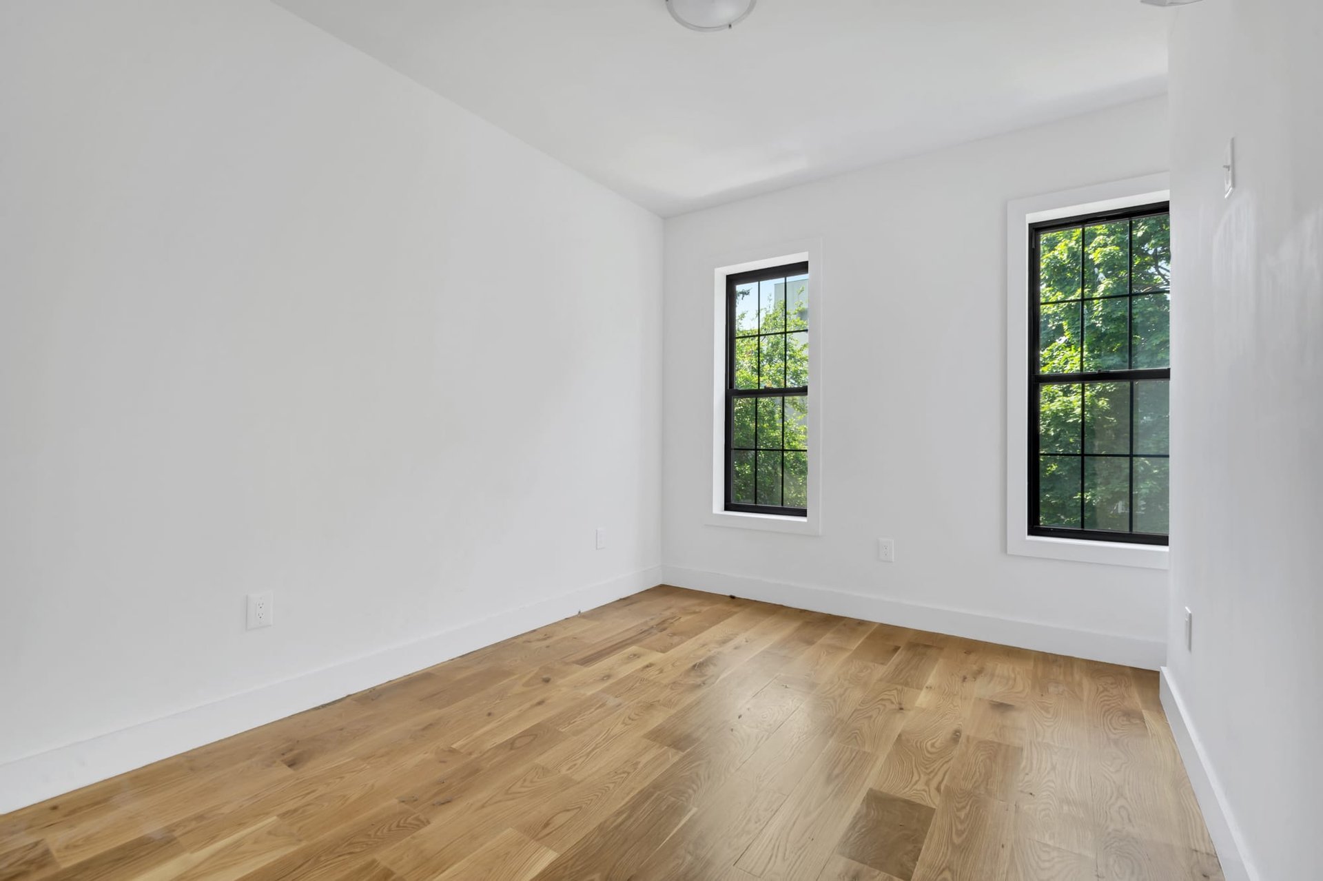 1101 Putnam Avenue, Unit 3