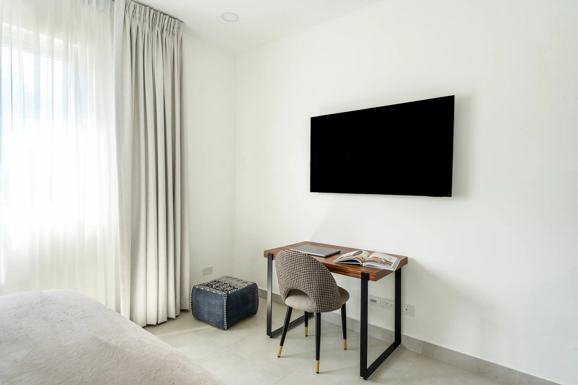Apartment 101