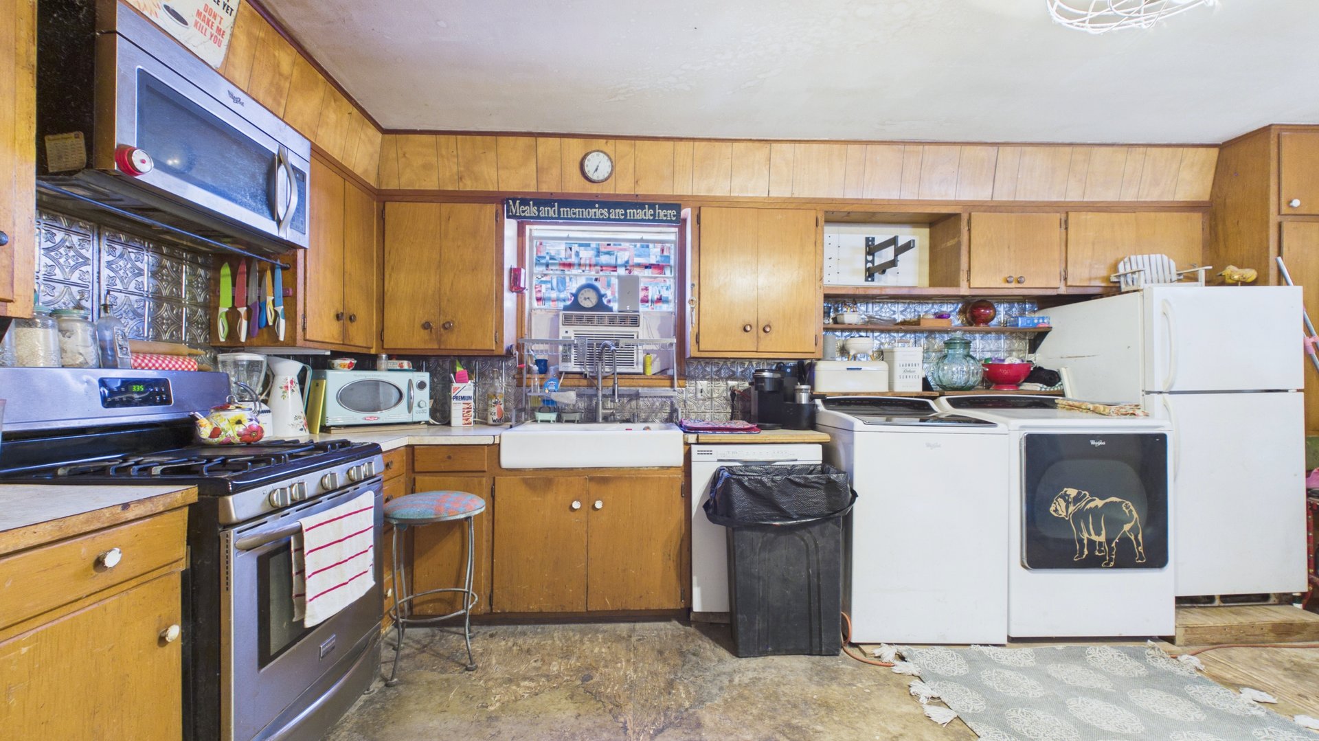 717 N Roberson