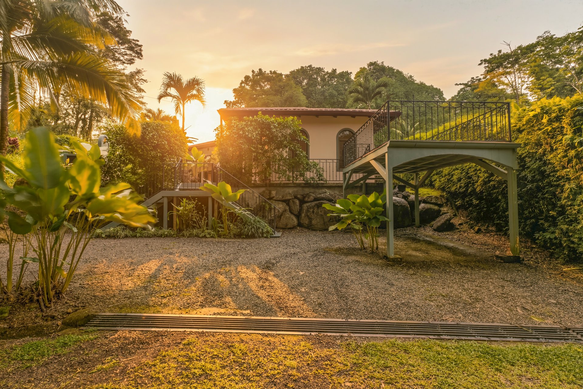 Ojochal Tropical Retreat | 4 Ensuite Bedrooms, Pool & Outdoor Living
