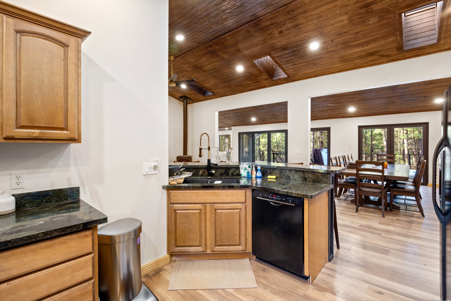257 LONG Lane