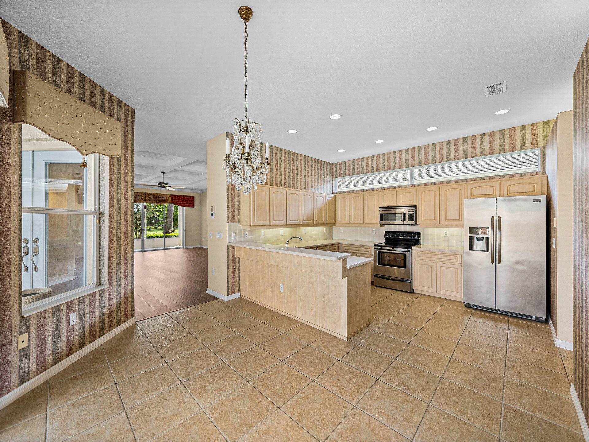 12508 FOREST HIGHLANDS DR