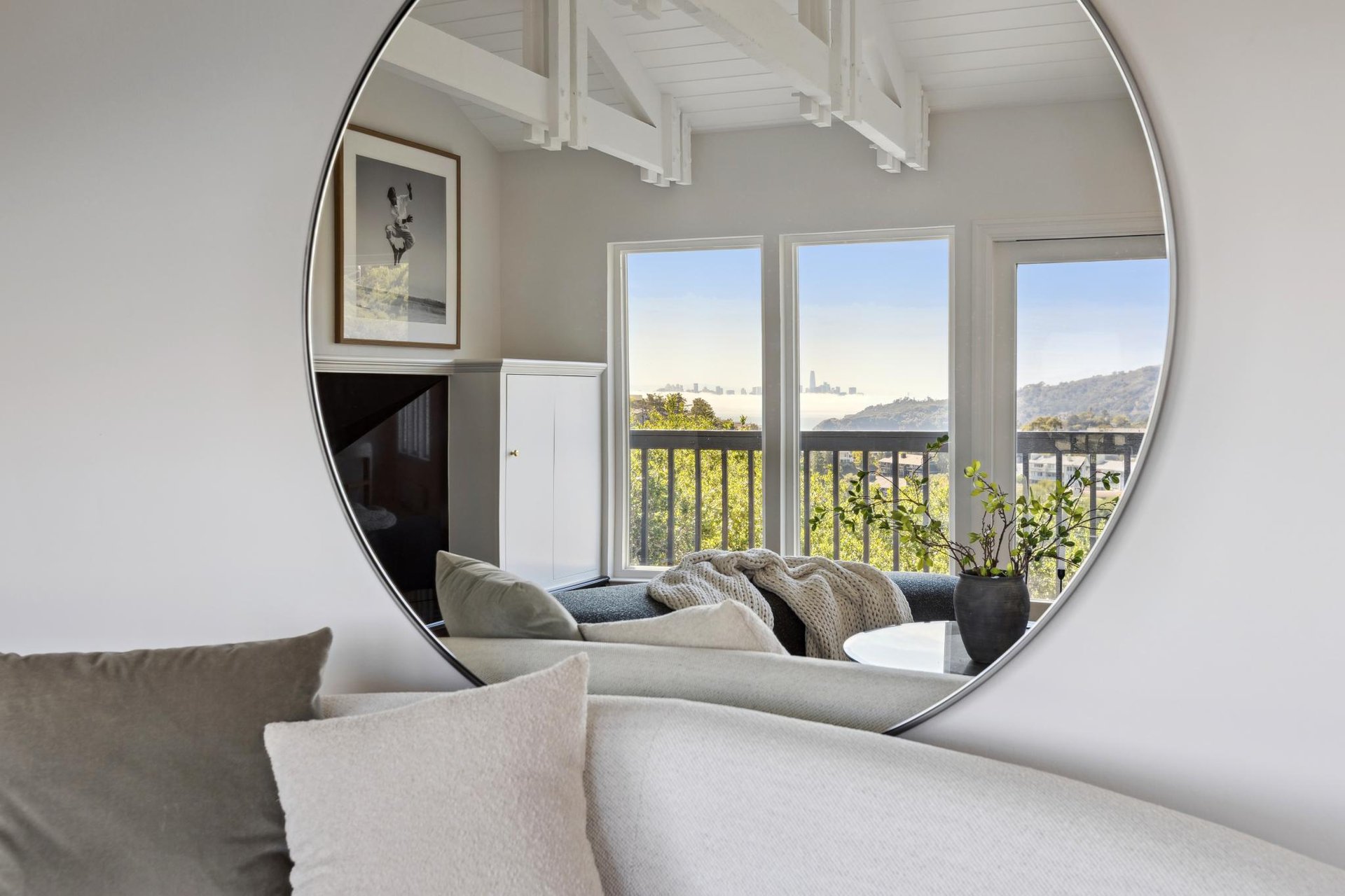 12 Tara View Road
