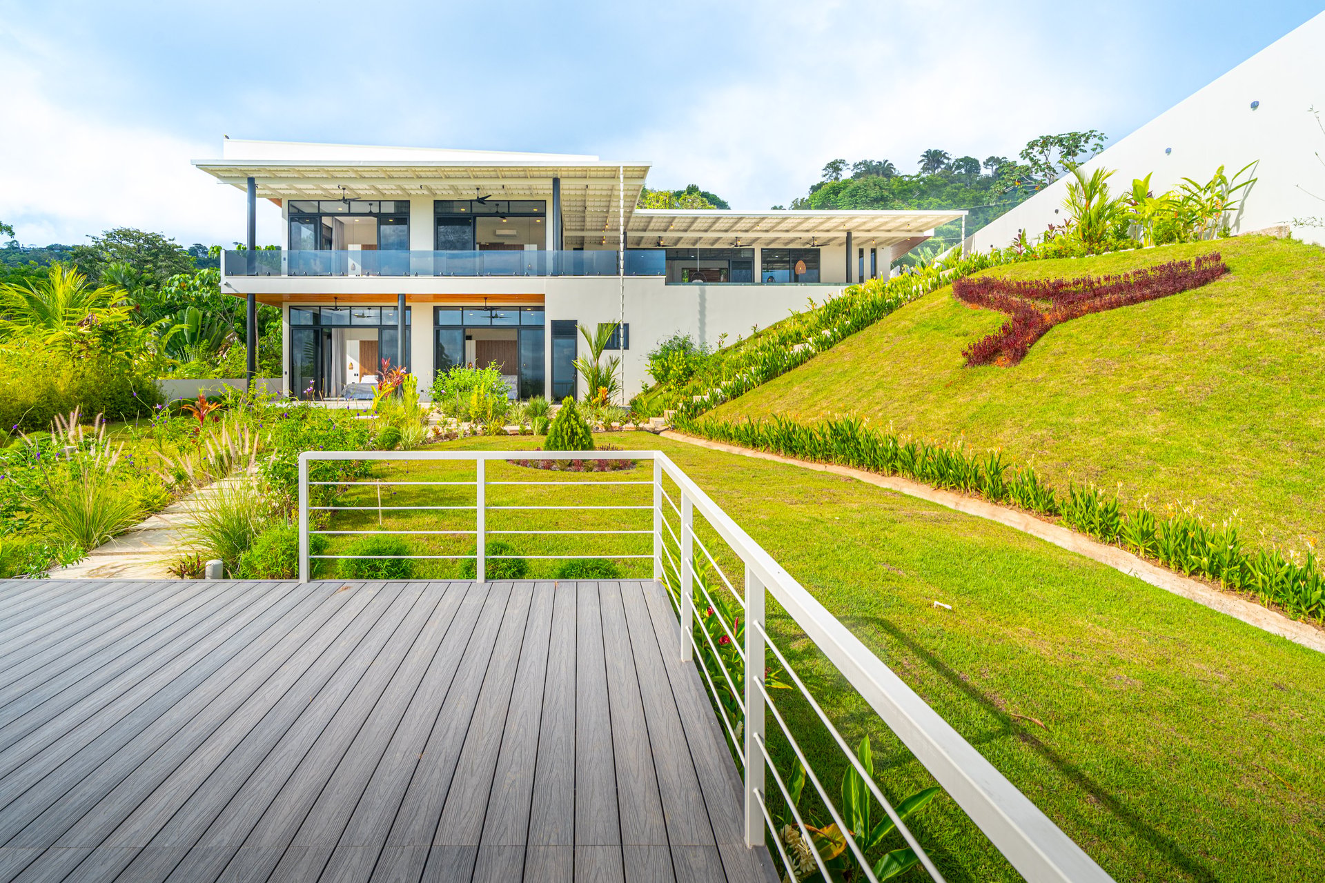 Lion's Gate Sunset Estate