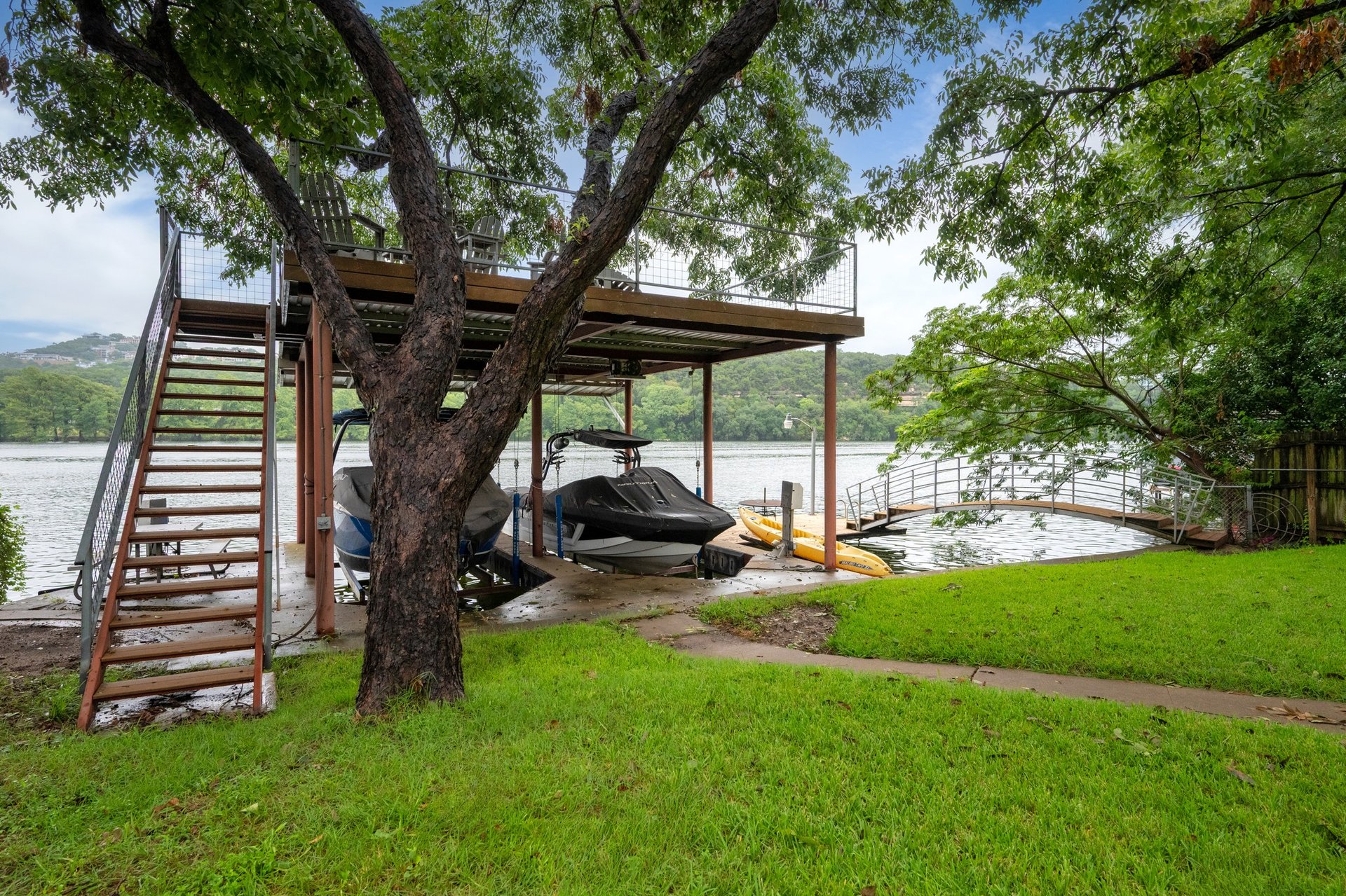 Westlake Waterfront Bungalow