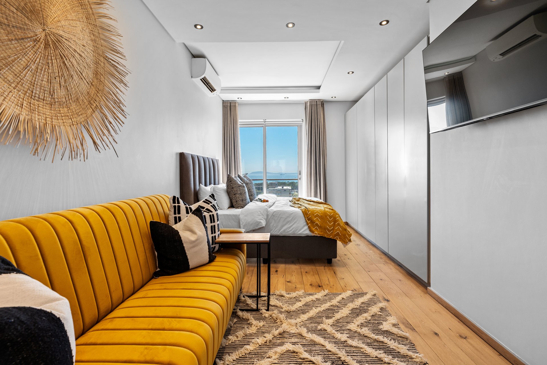  Seven on T Luxe Retreat