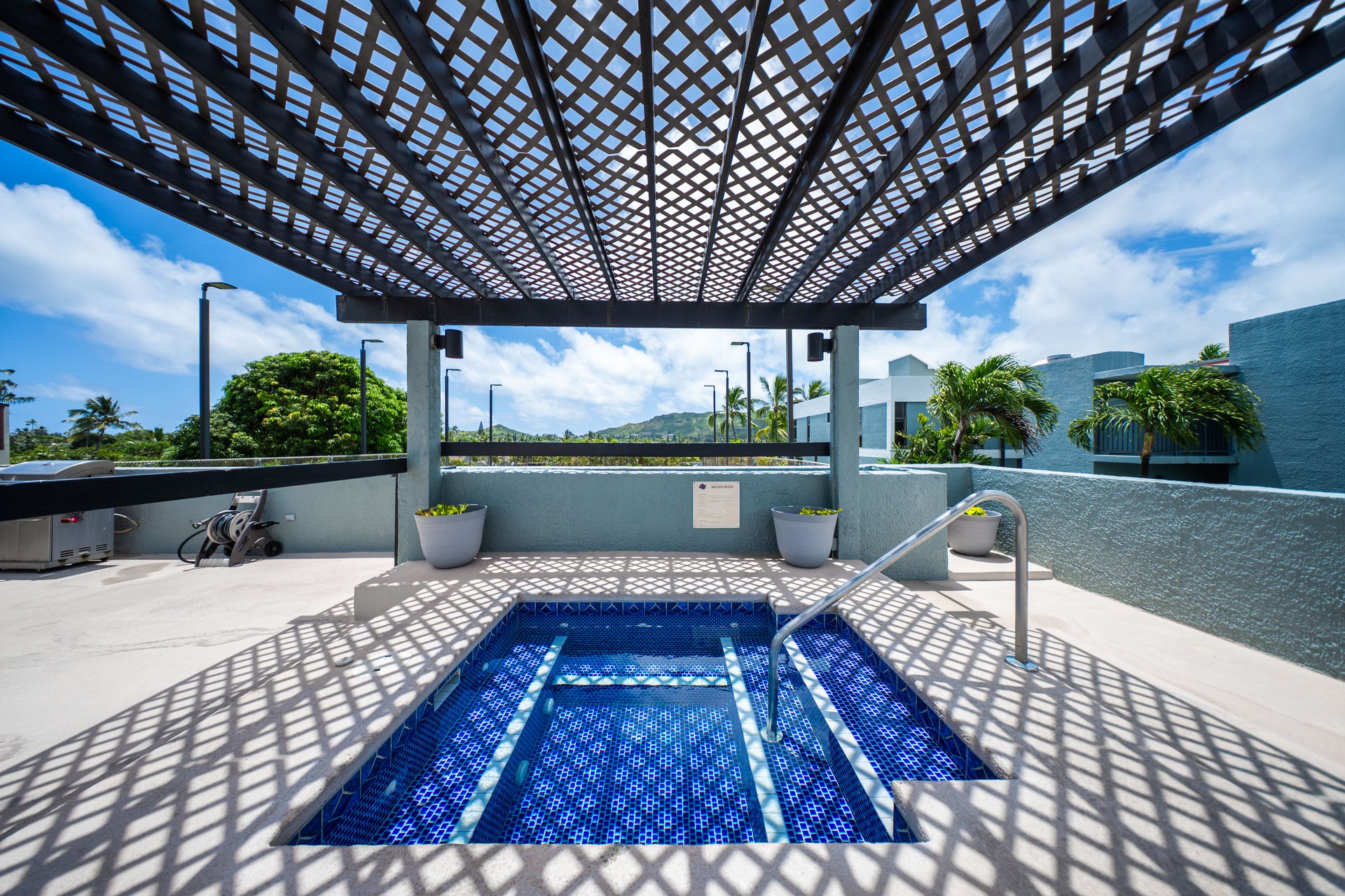 1030 Aoloa Pl Unit #2/302B