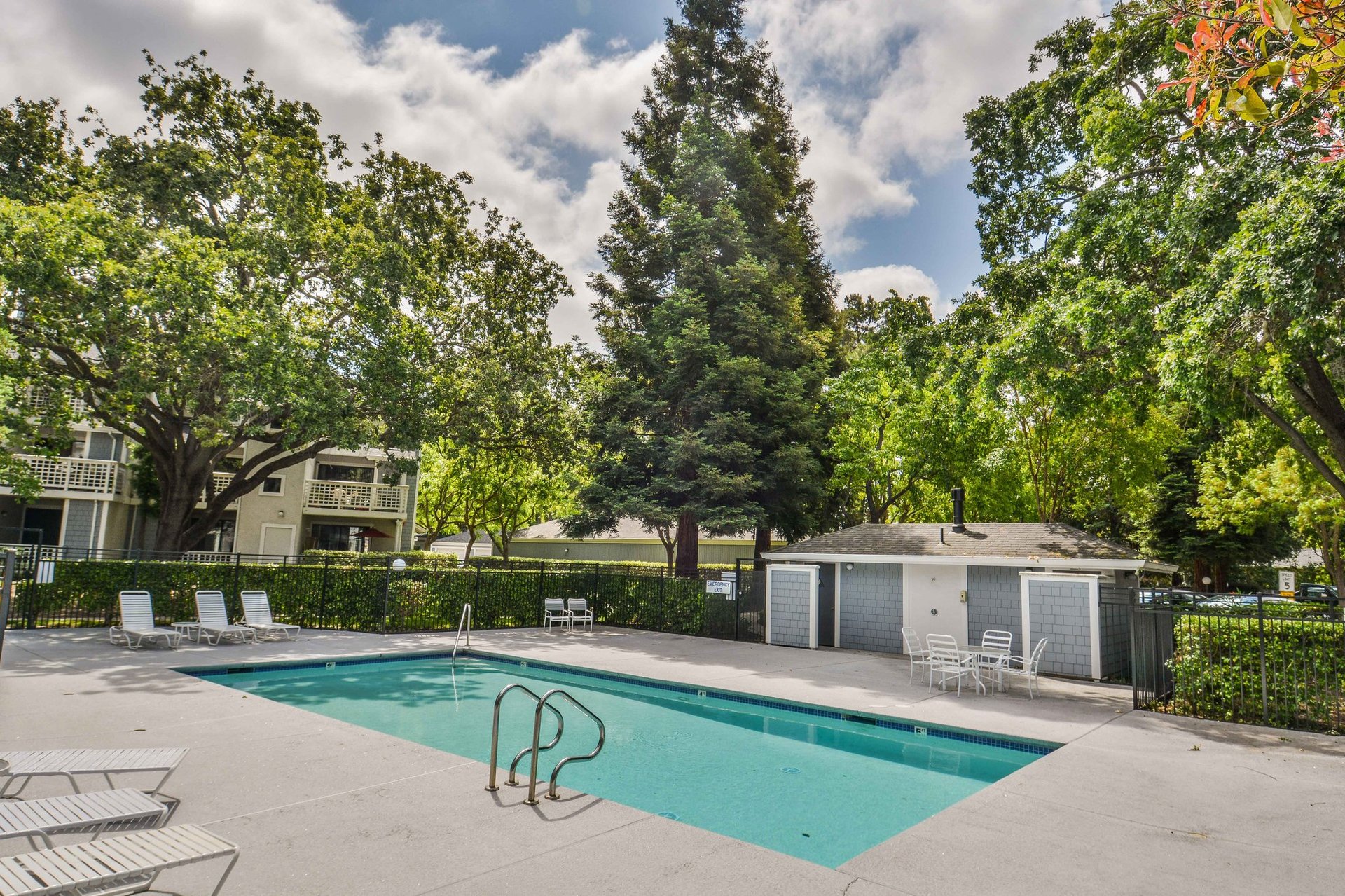 2582 Oak Rd. #217, Walnut Creek