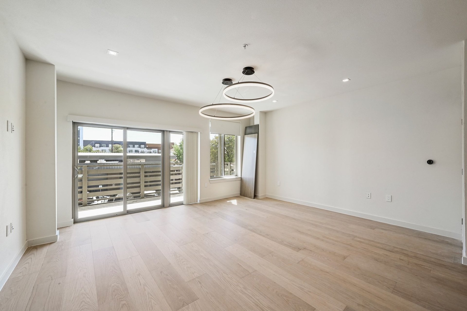 3600 S Lamar Blvd #202