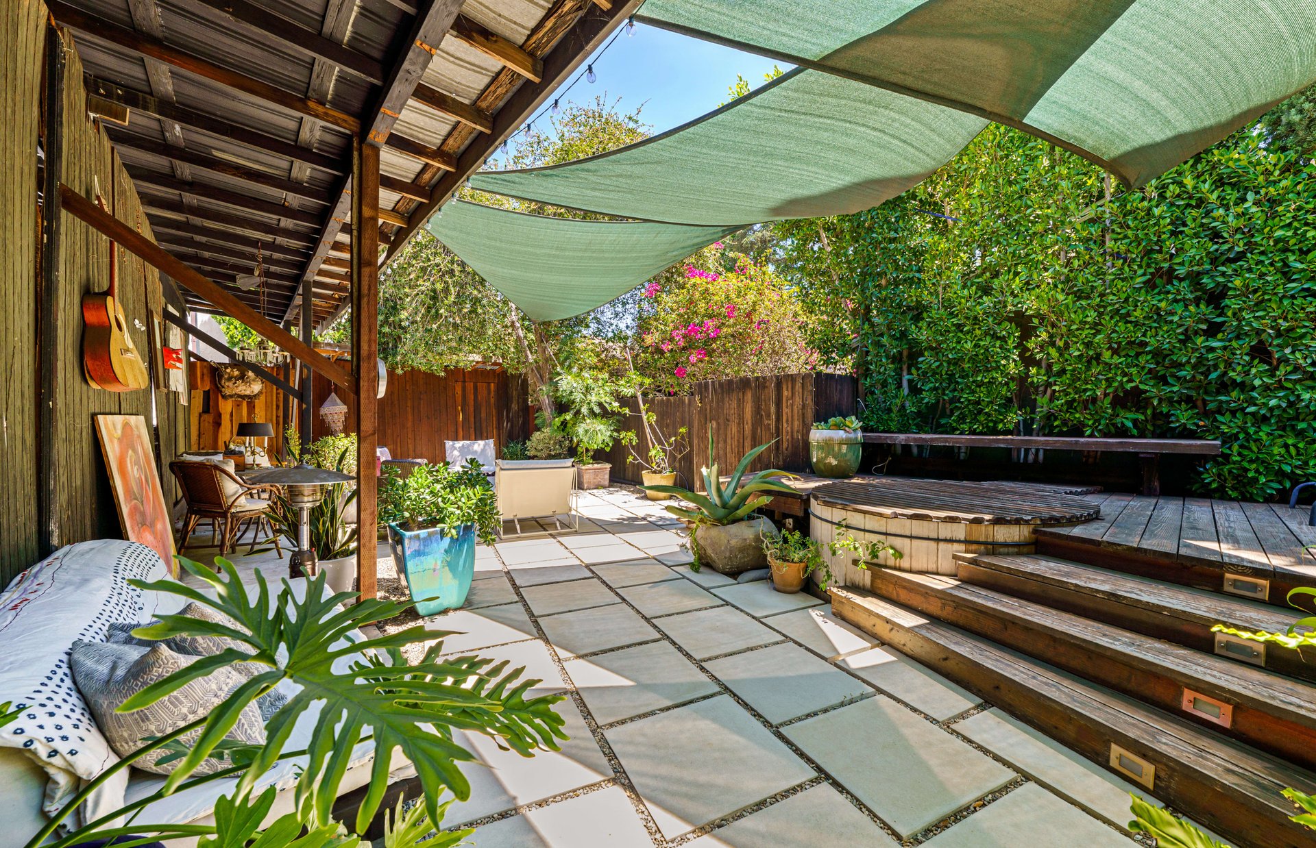 2802 Angus St, Silverlake
