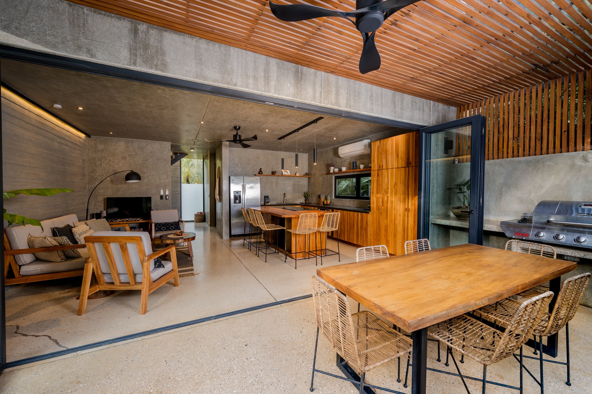 Casa Kali | Cozy Home Minutes From the Beach
