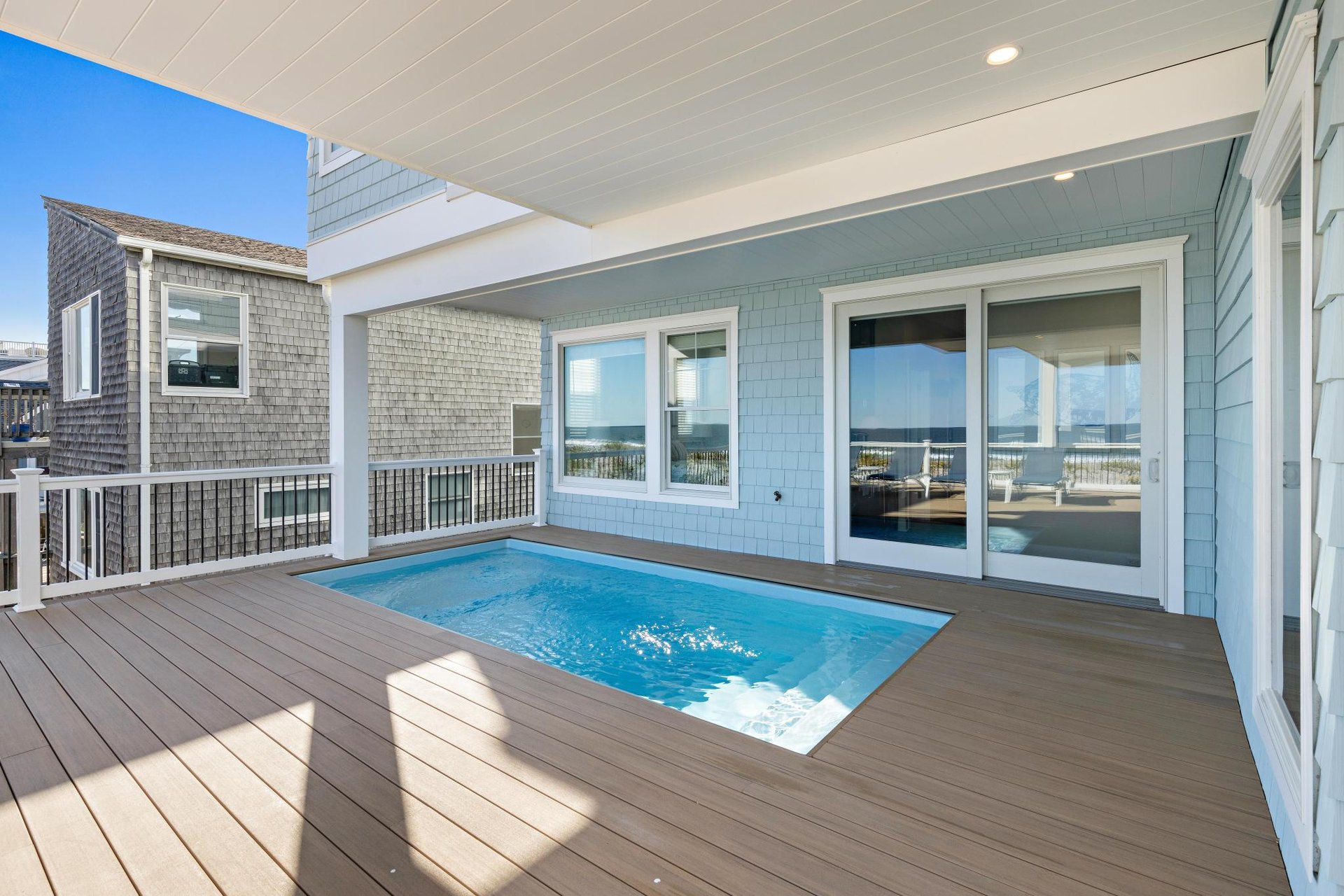 120 E Mermaid Lane