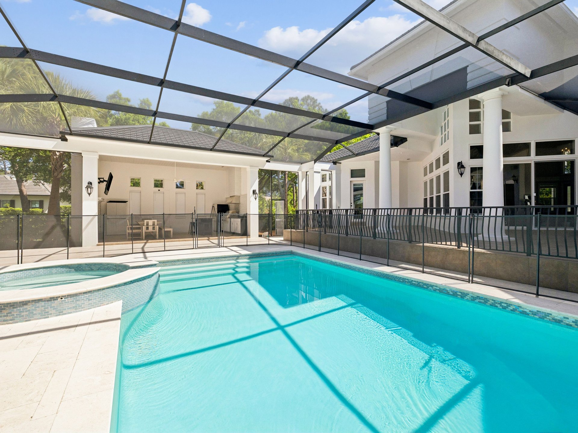 An Elevated Retreat Within Sandestin’s Island Green