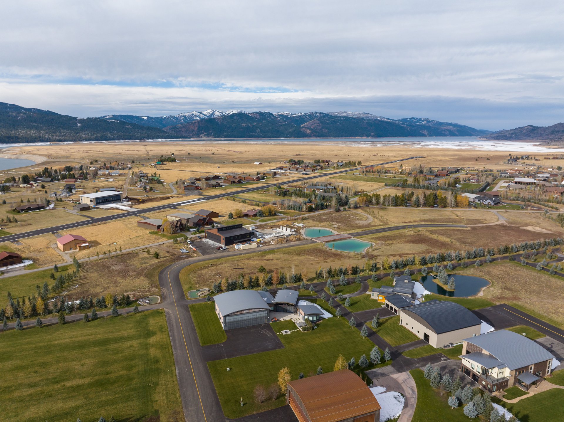 208 ALPINE VILLAGE CIRCLE