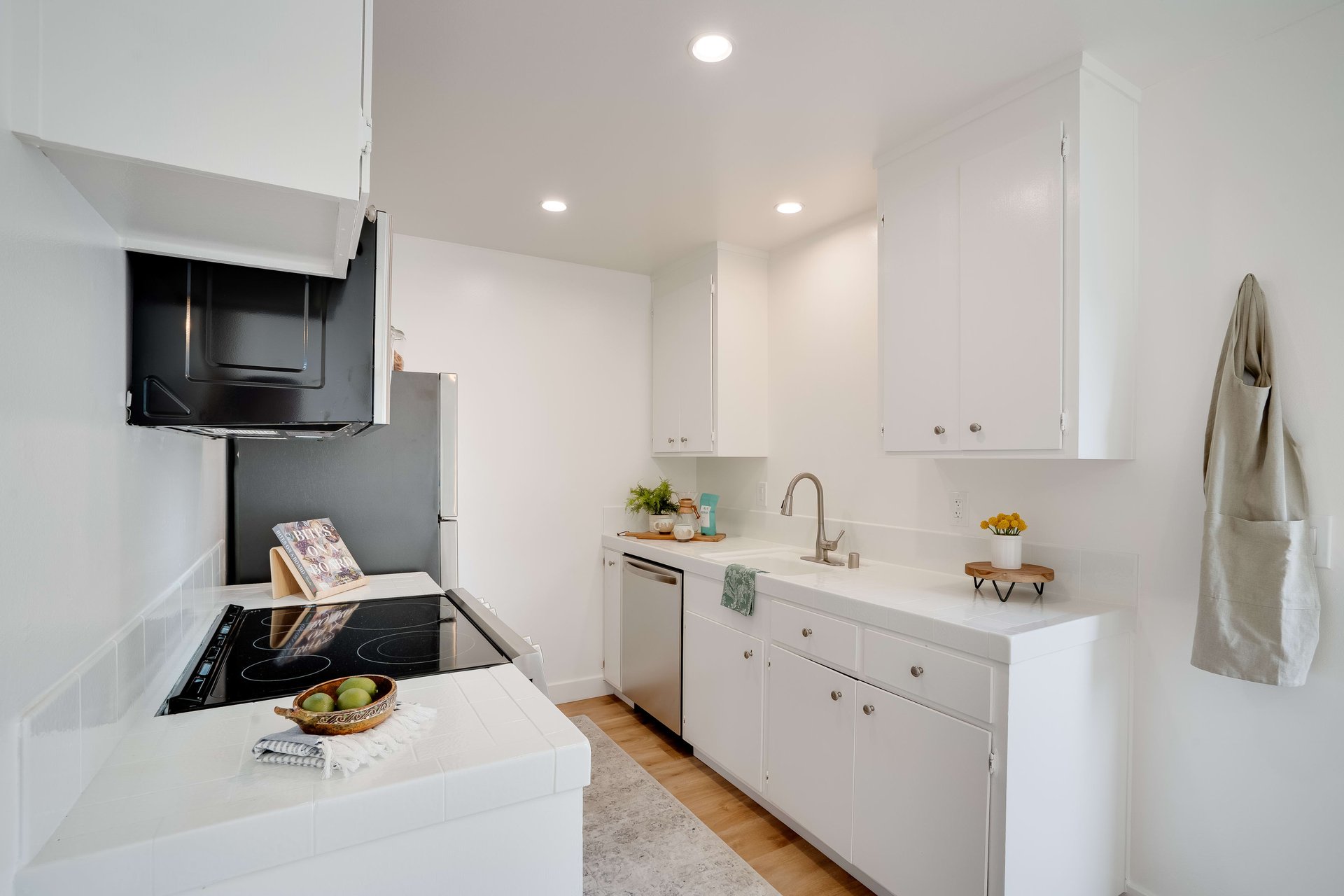 7555 Sunset Way #11
