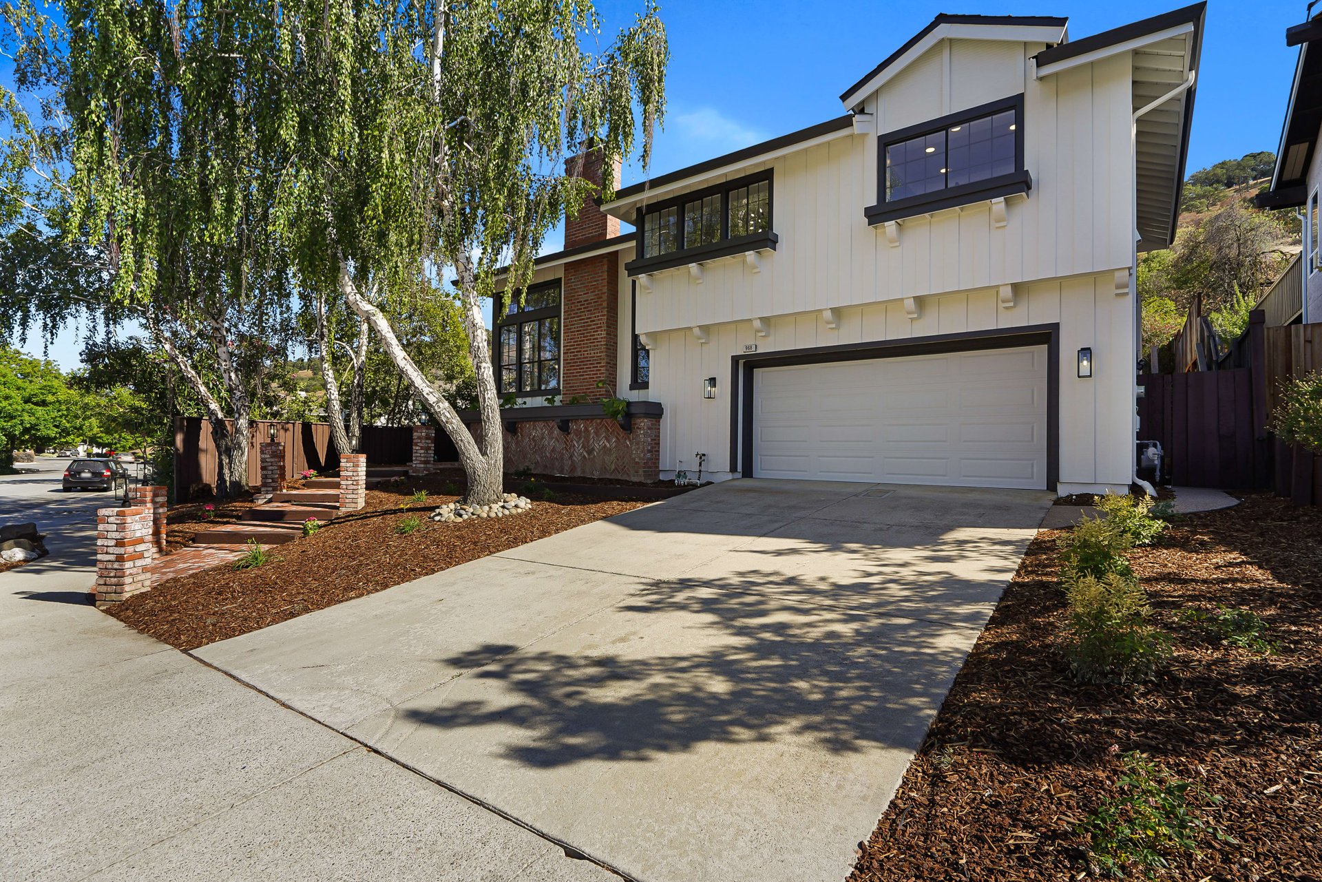 968 Foothill Drive