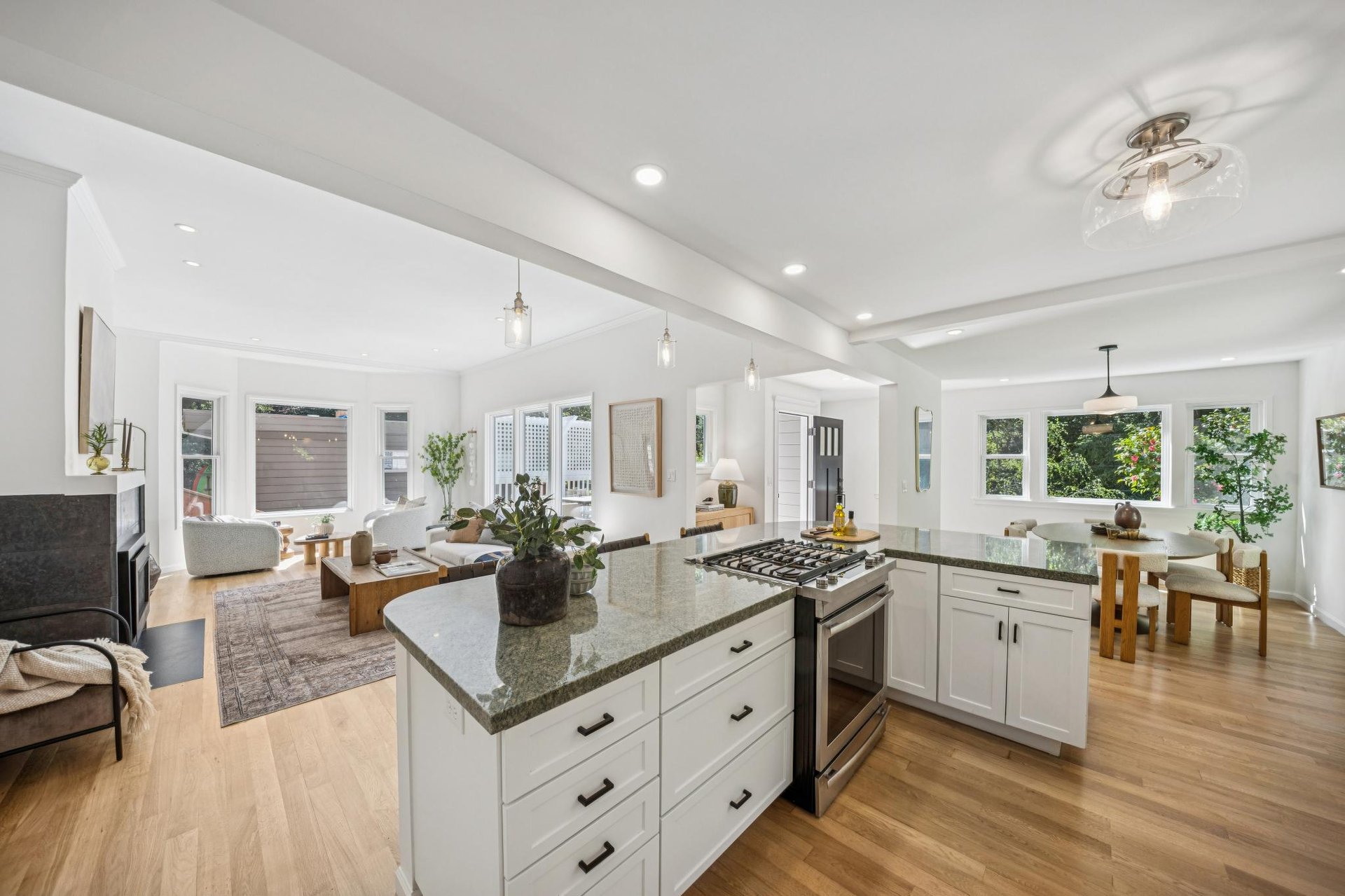 334 West Blithedale