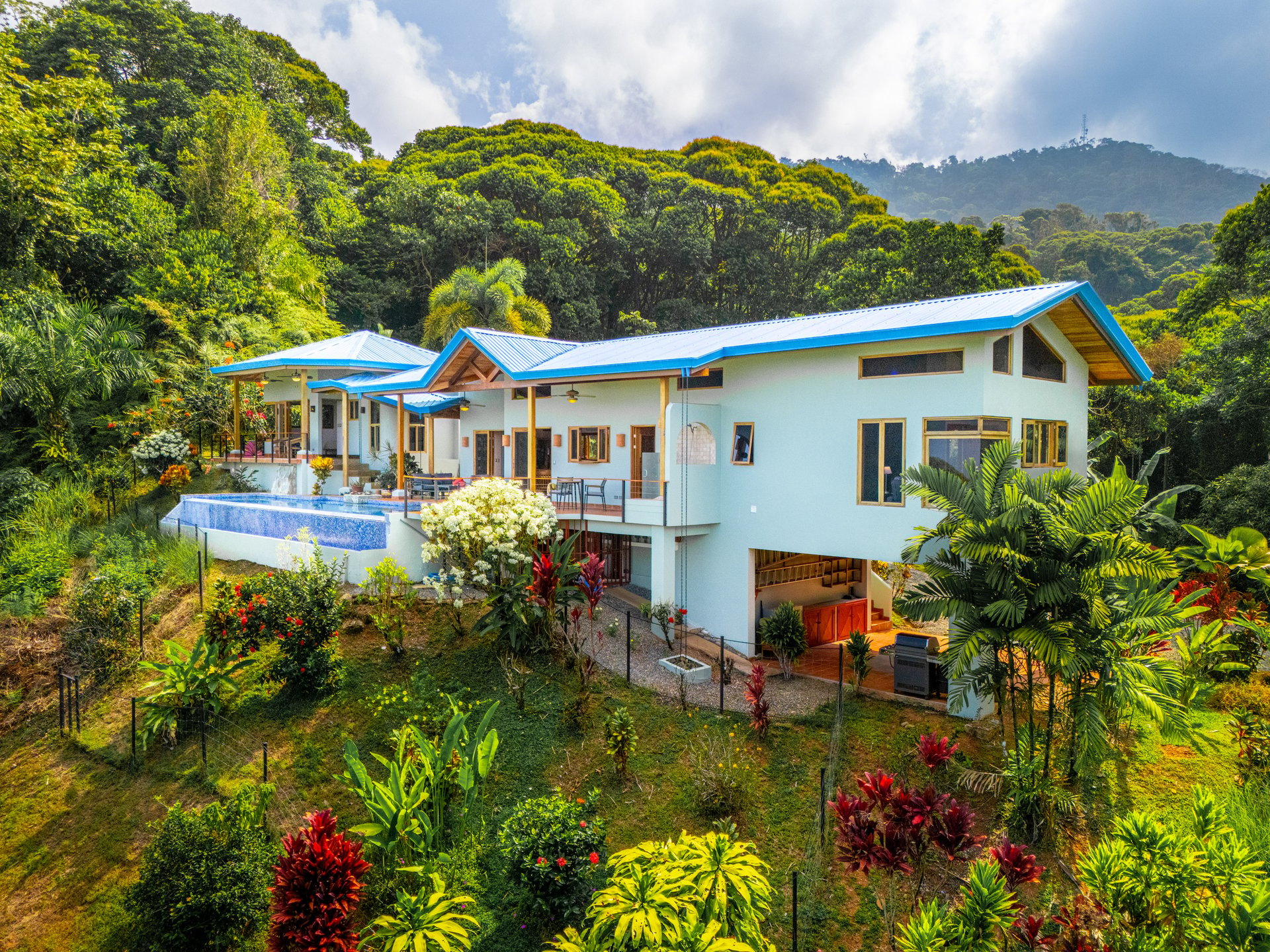 Timeless Estate in the Mountains of Escaleras — Ocean Views, Privacy, and Protected Nature on Nearly 5 Acres