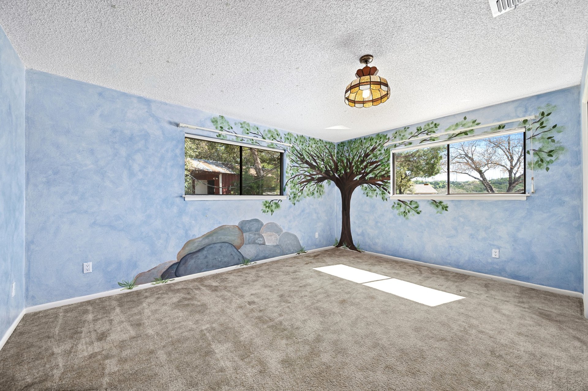 9106 Yucca Mountain Road