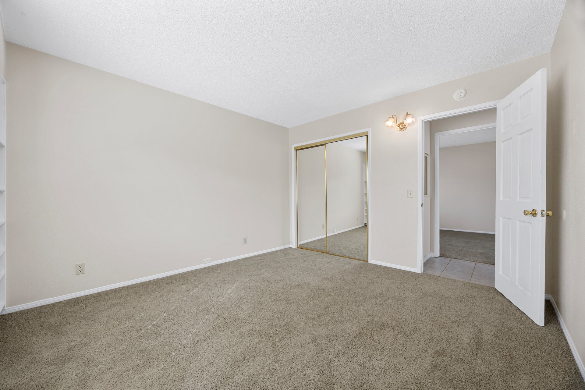 Charming Cul-de-Sac Home in East Golden Hills – 21941 Fig Court