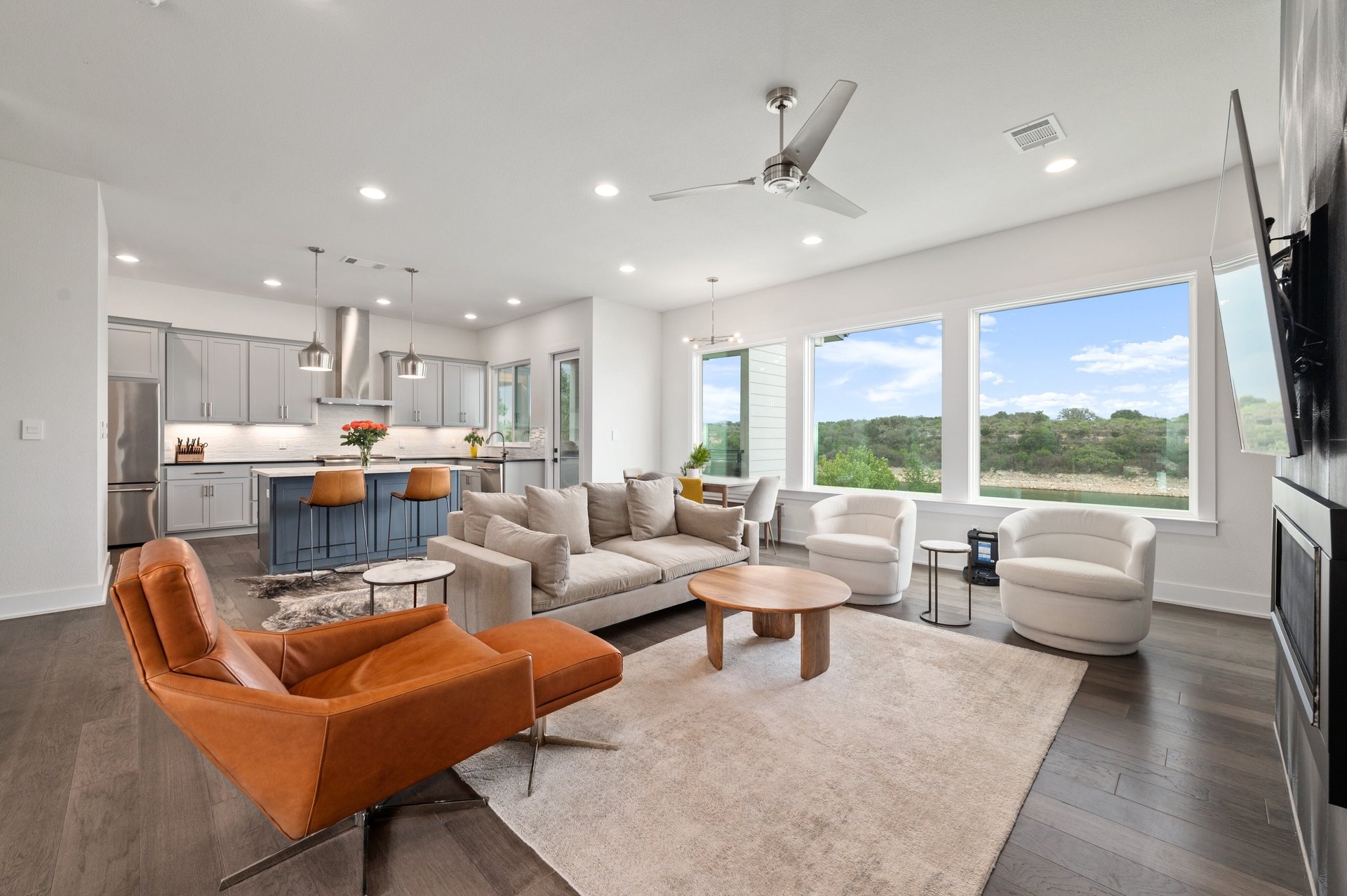 1215 Lake Shore Drive