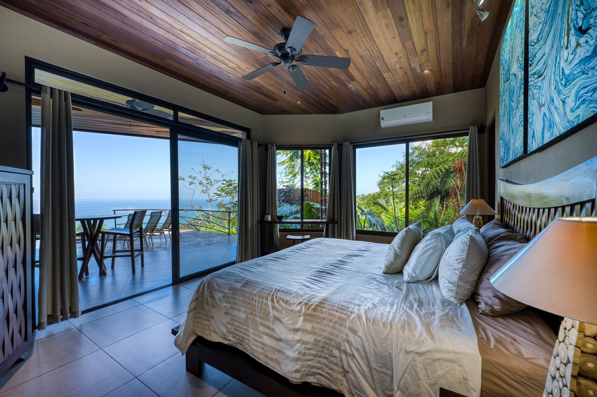 Casa Bambú – LUXURY 5 BEDROOM ESTATE WITH EXCEPTIONAL OCEAN VIEWS