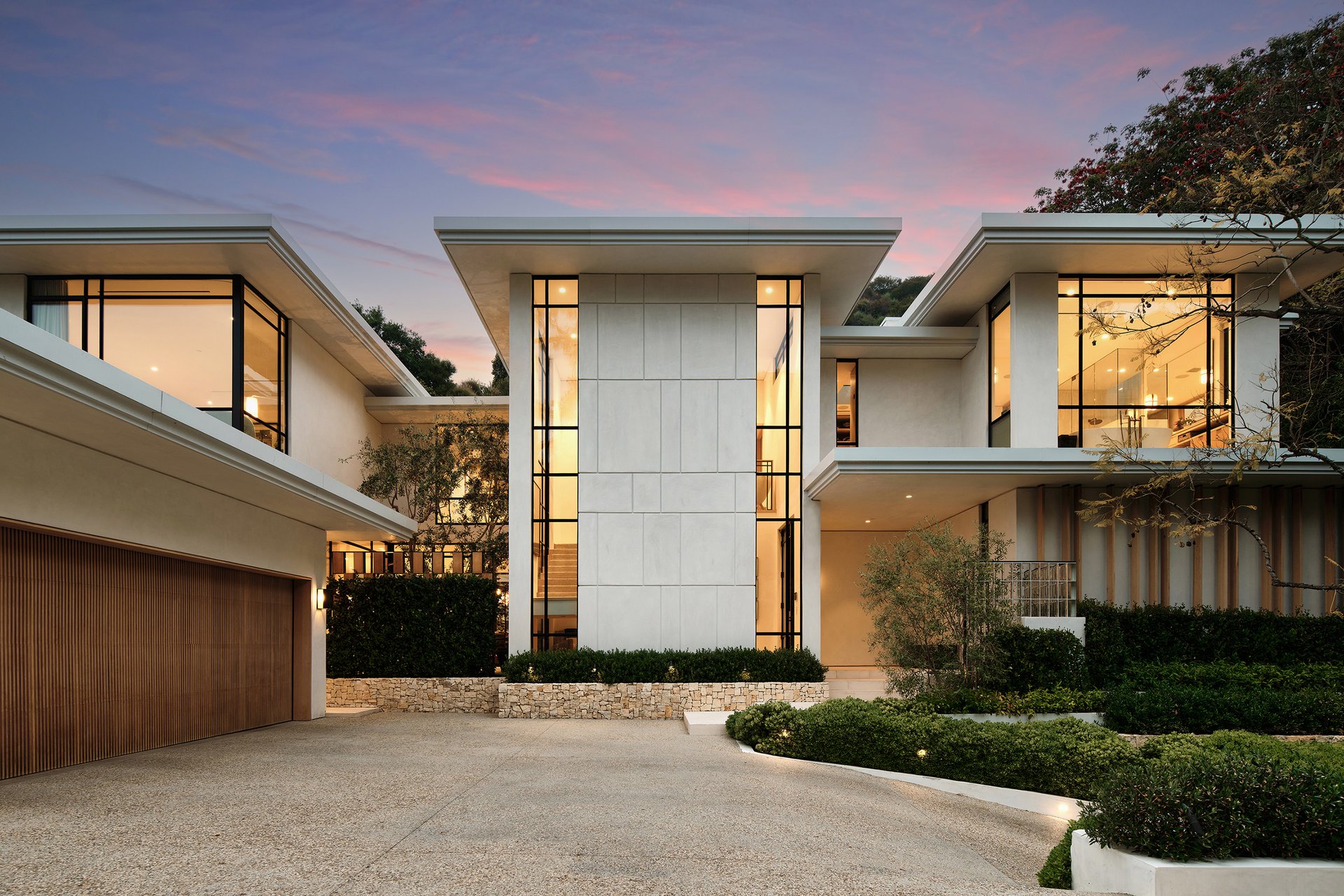 9509 Heather Rd, Beverly Hills 