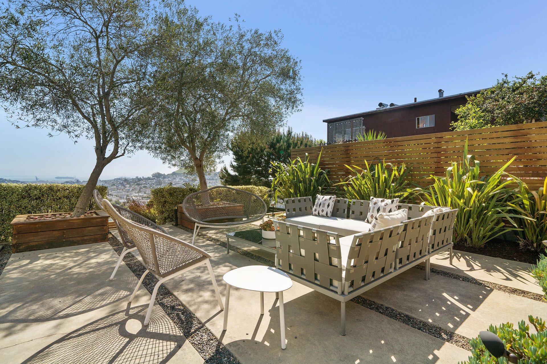 4121 Cesar Chavez #3