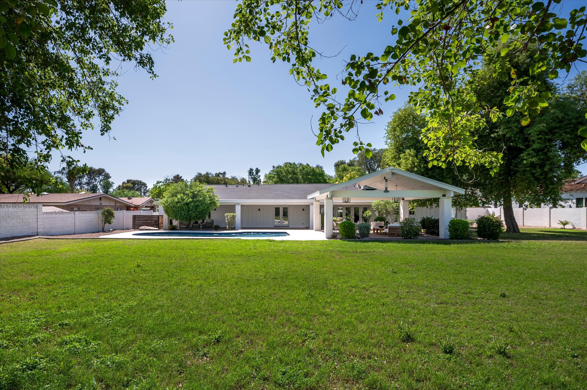 3131 N 53RD Place