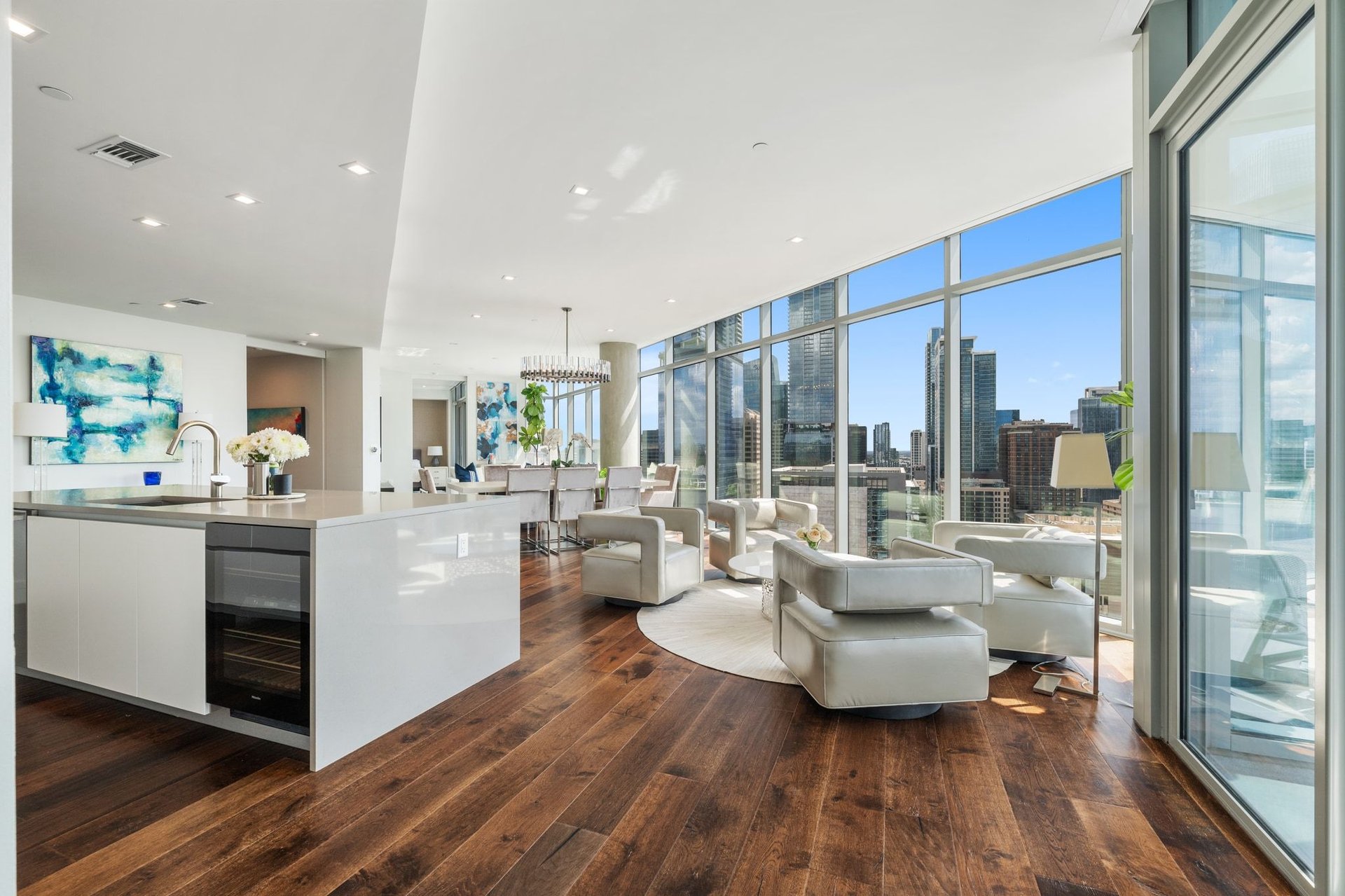 501 West Ave #2301