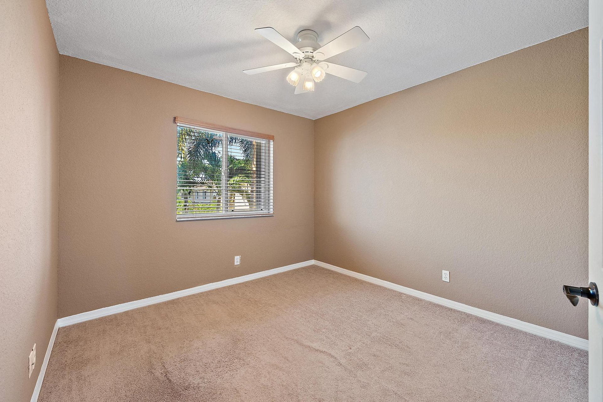 6188 Wiloughby