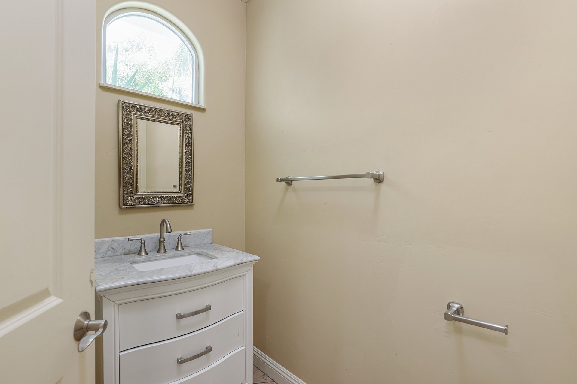 1303 Sycamore Heights