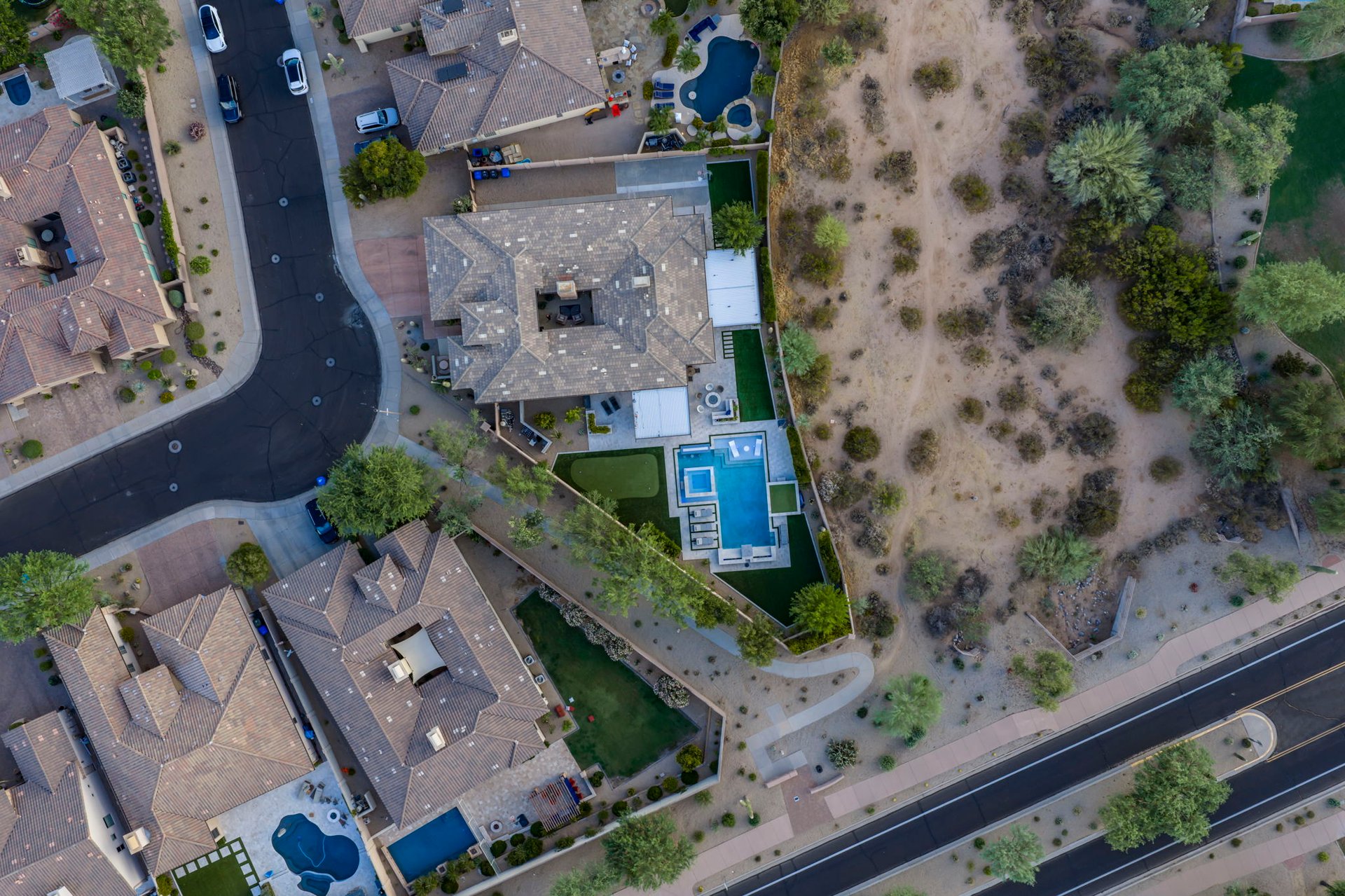22936 N 39th Place