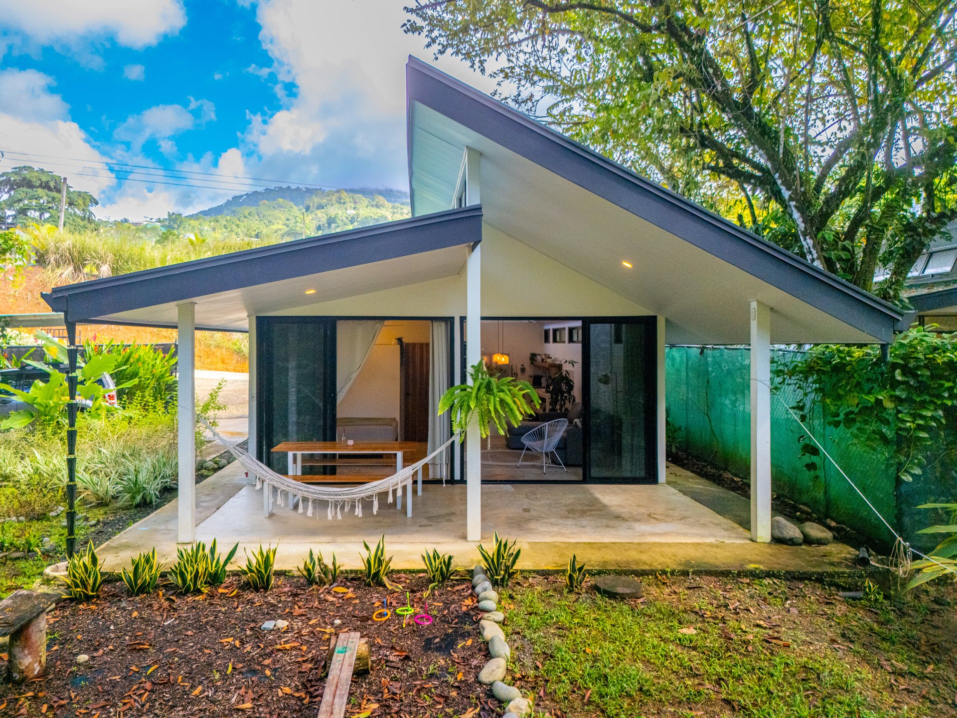 Turnkey Property with 3 Income-Generating Homes in an Exceptional Uvita Location
