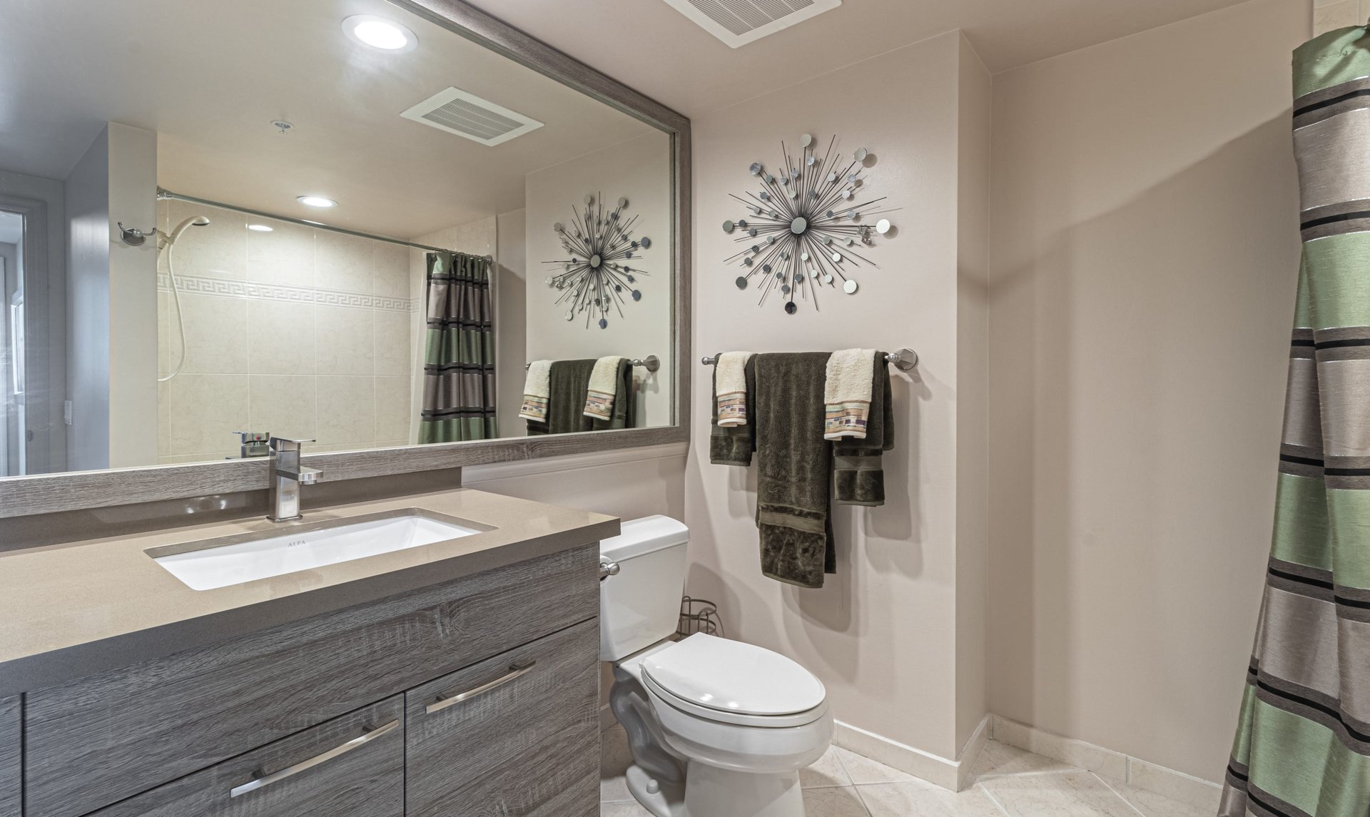 347 N New River Dr Unit: 2701