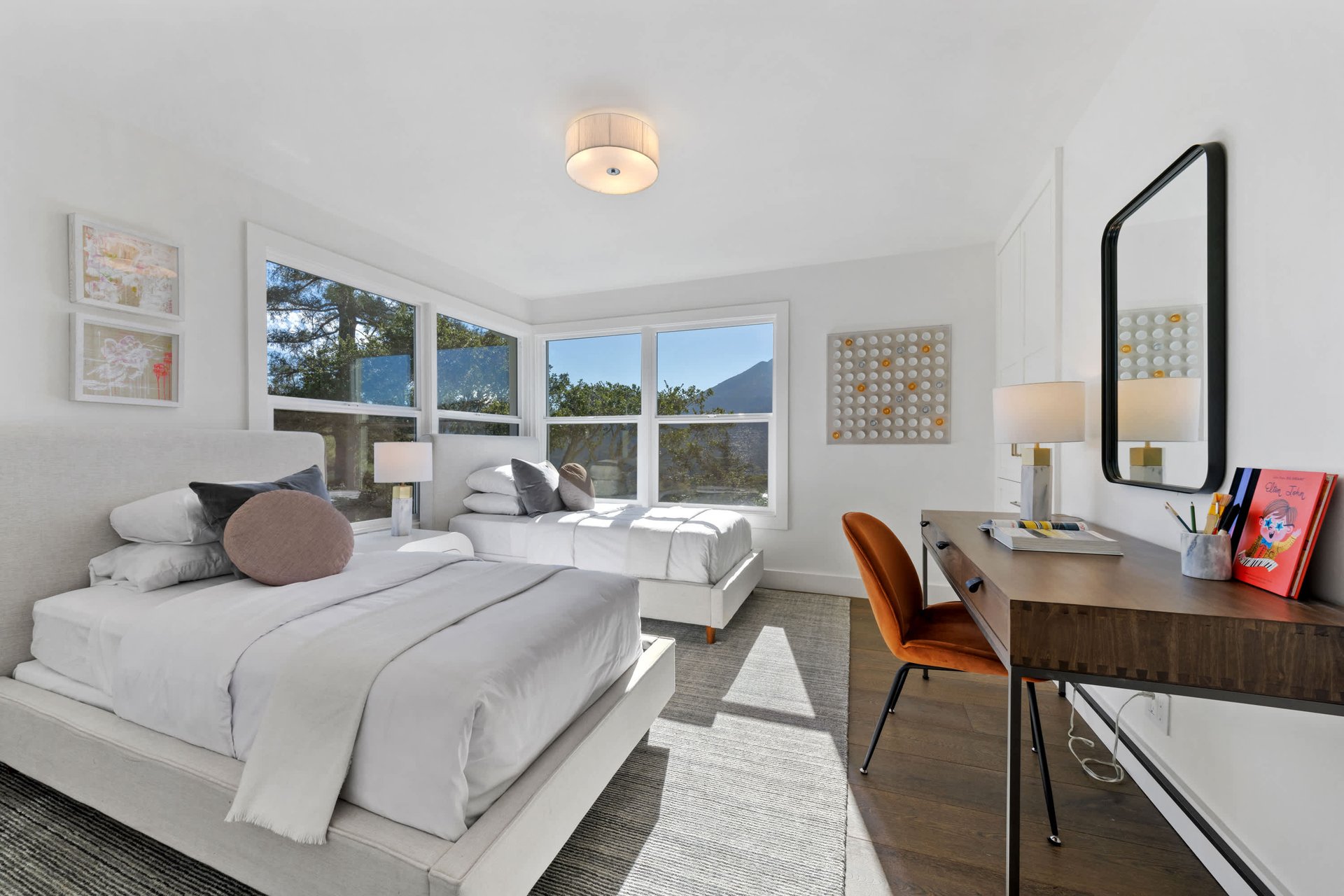Exceptional Contemporary Renovation