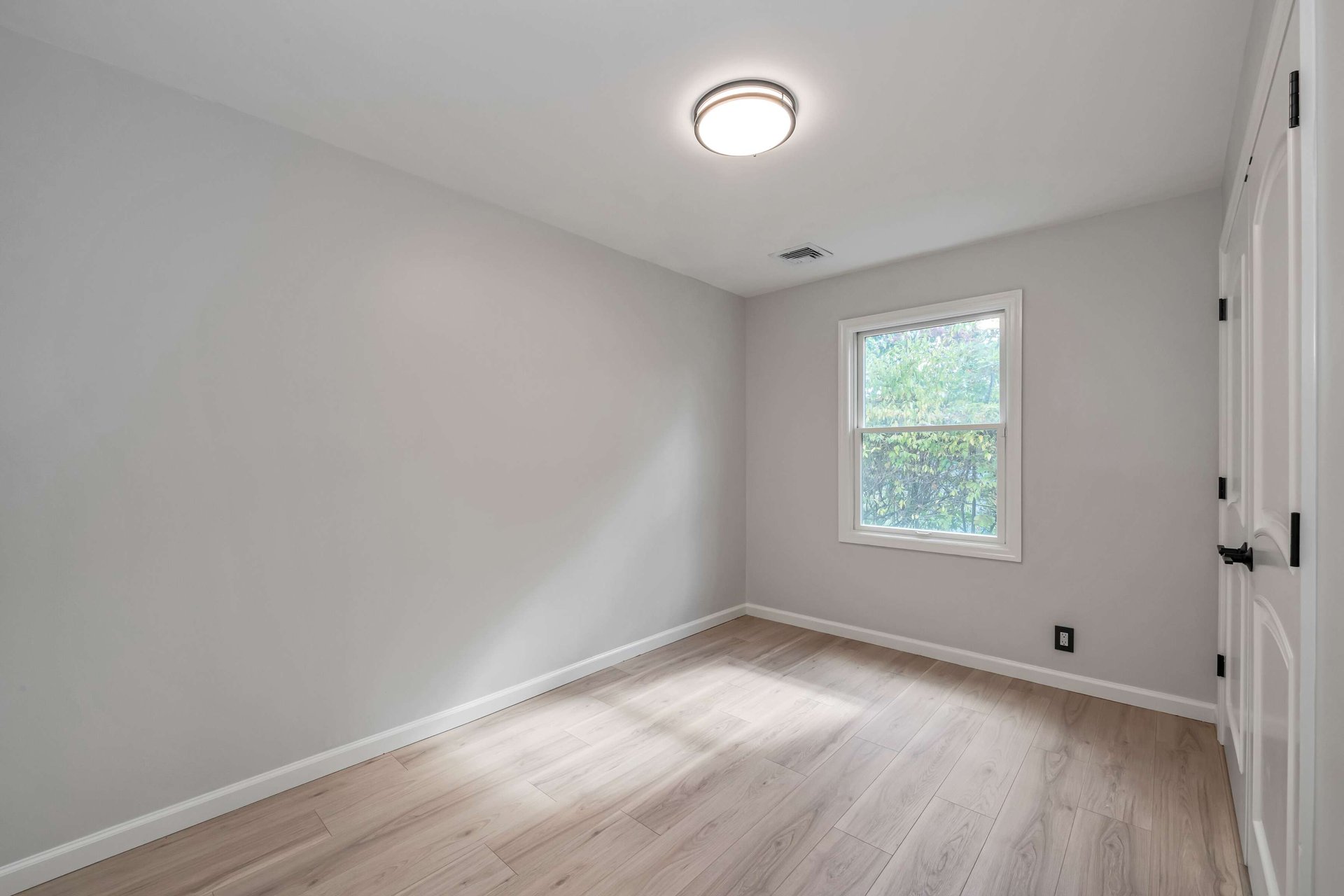 562 Forest Avenue