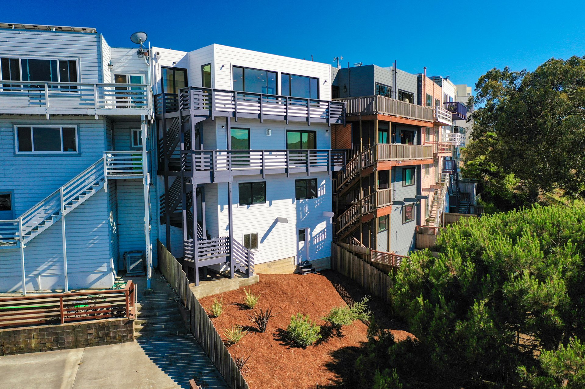 166 Bridgeview Drive