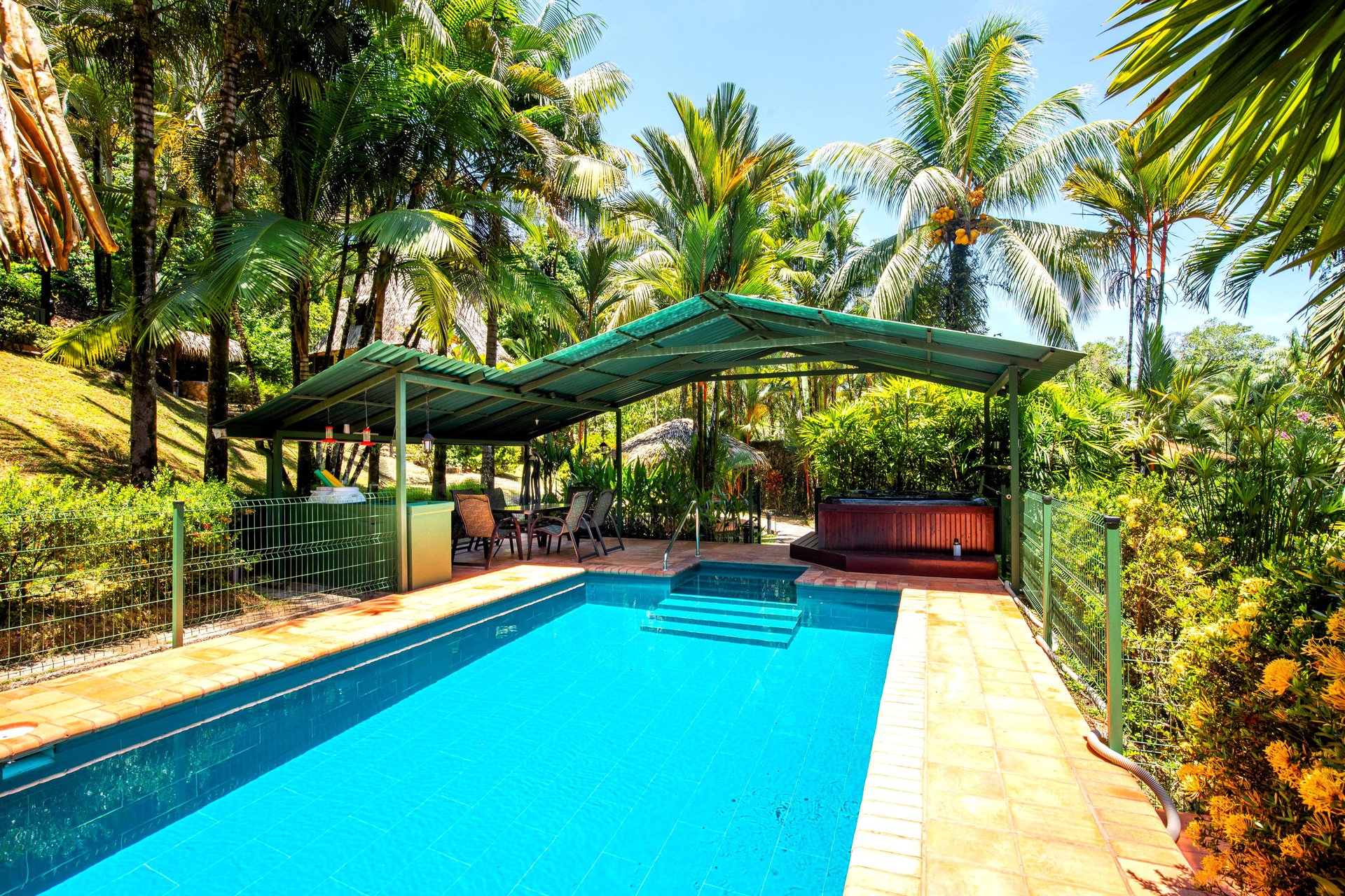 A MONEY MAKER! Location, home, guest cabins, with a SUCCE$$FUL exclusive distribution agency!