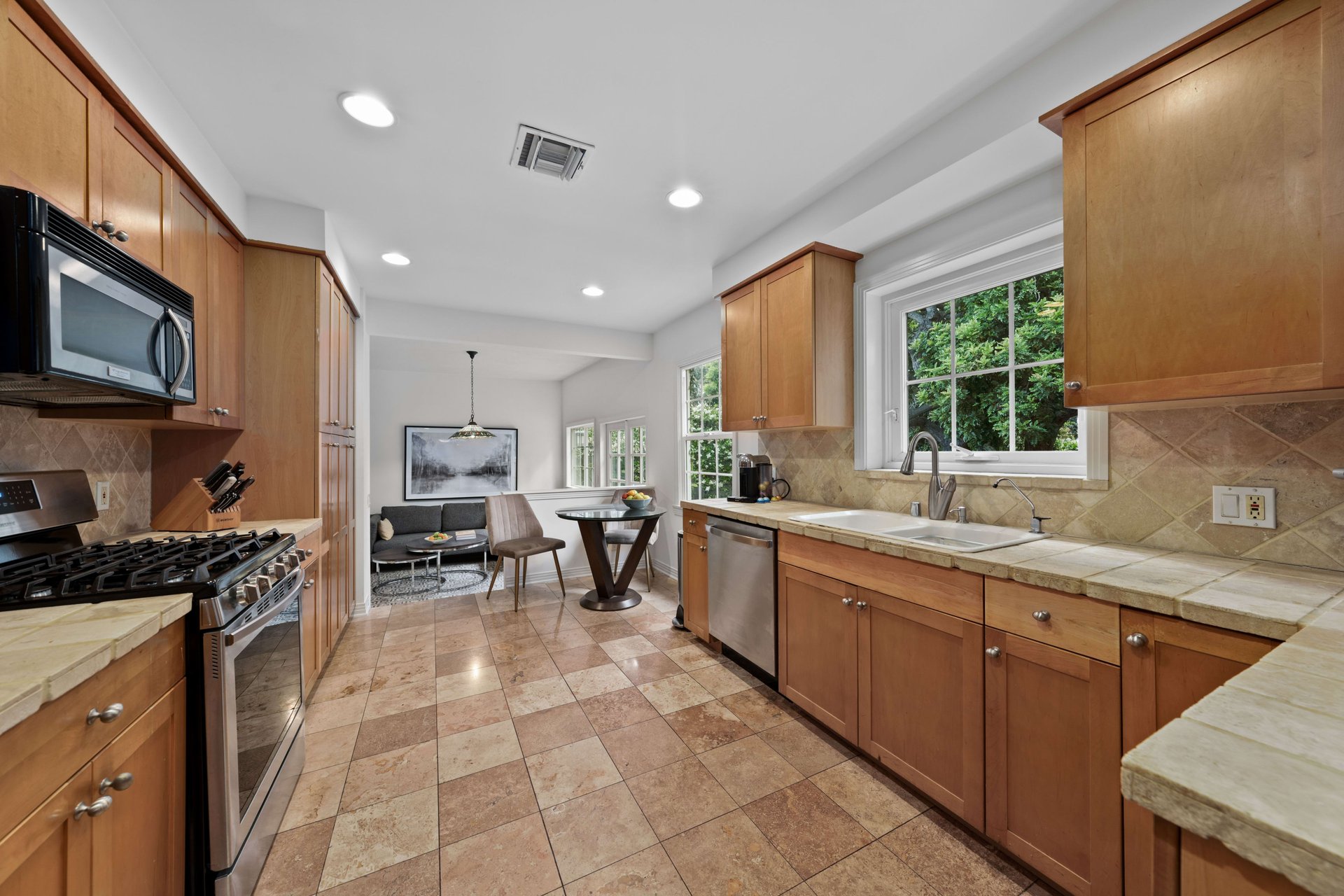 781 Wildomar St, Pacific Palisades