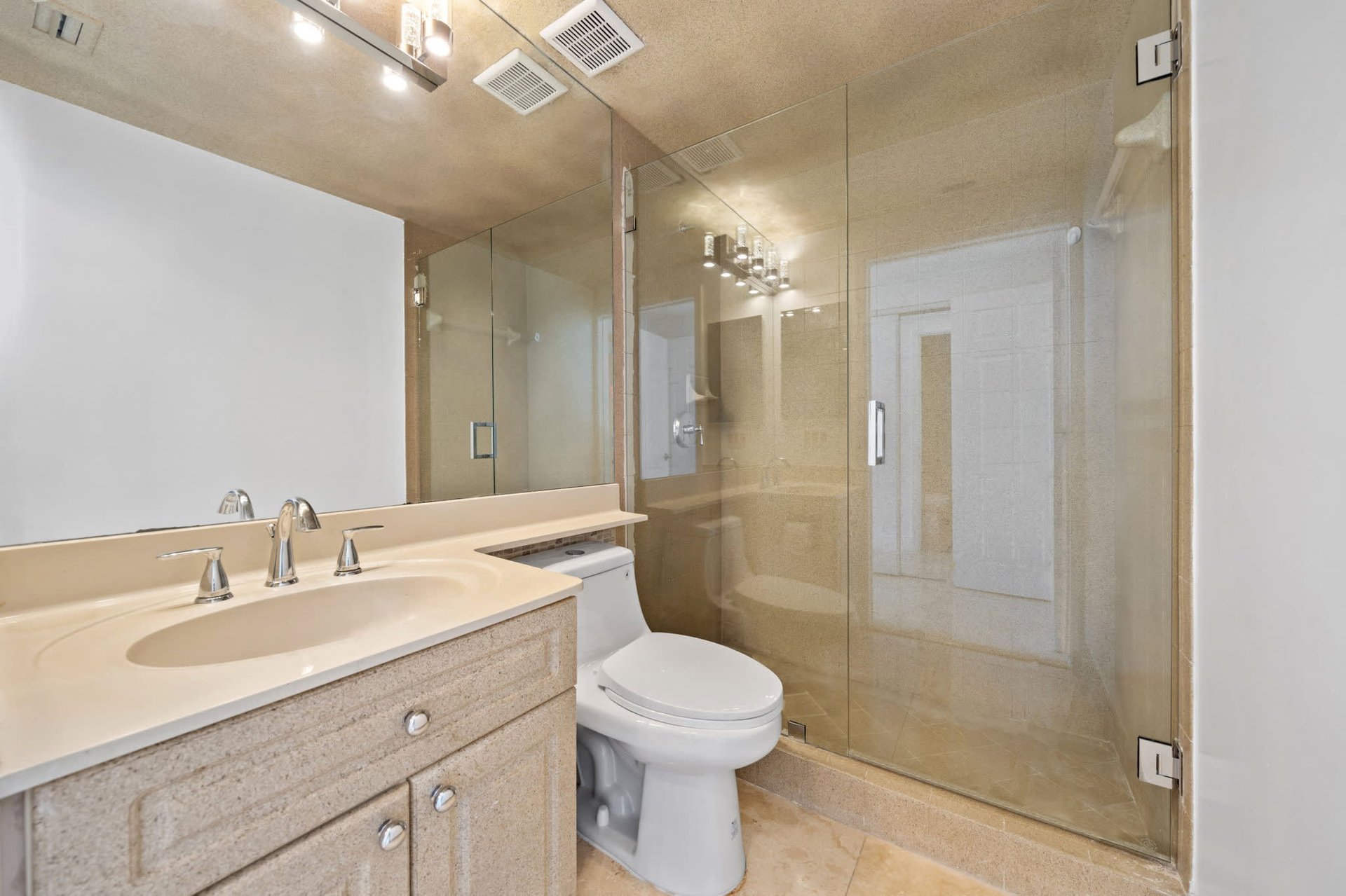 6001 N Ocean Dr Unit: 1104S