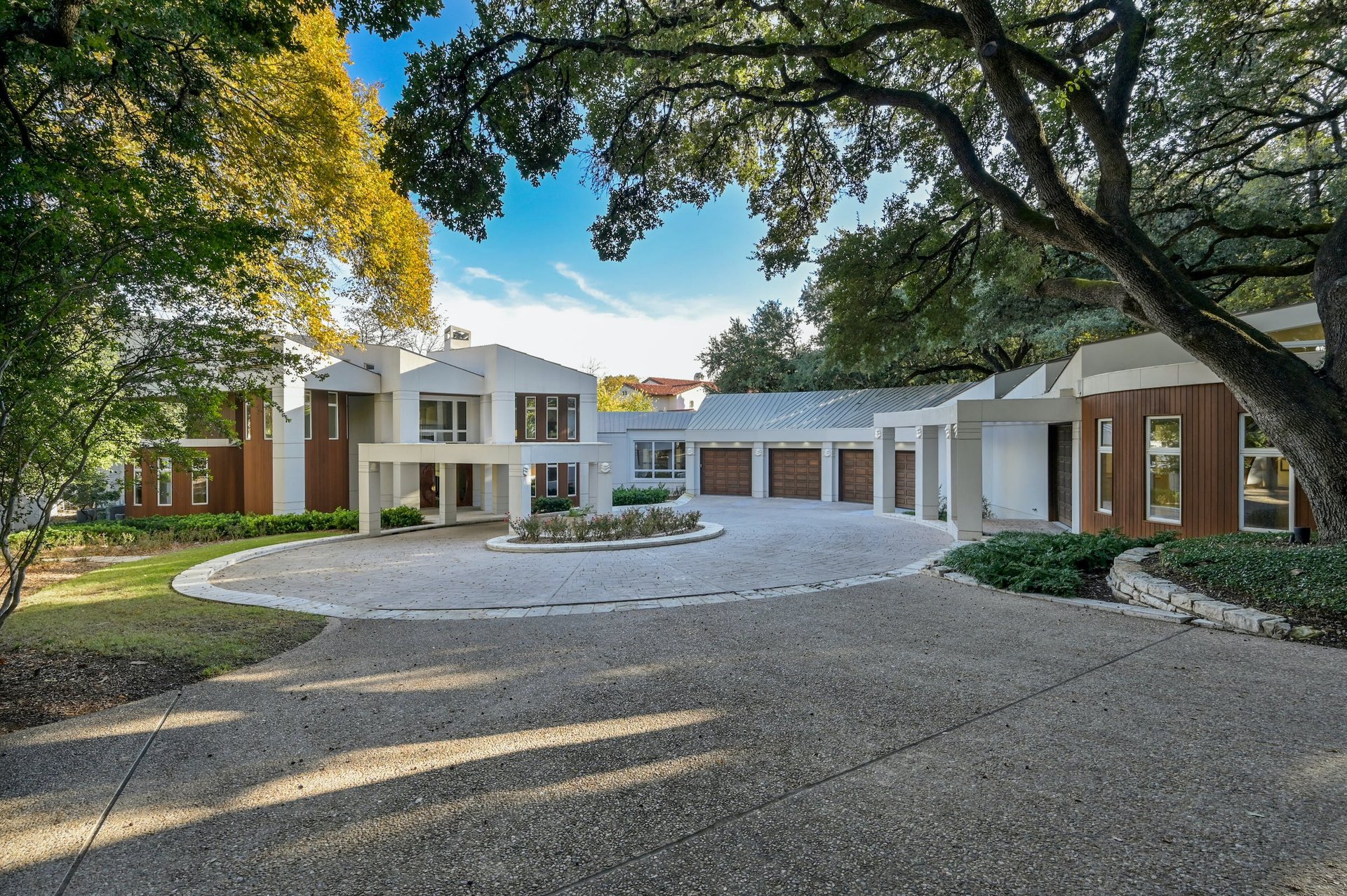 3511 Westlake Drive
