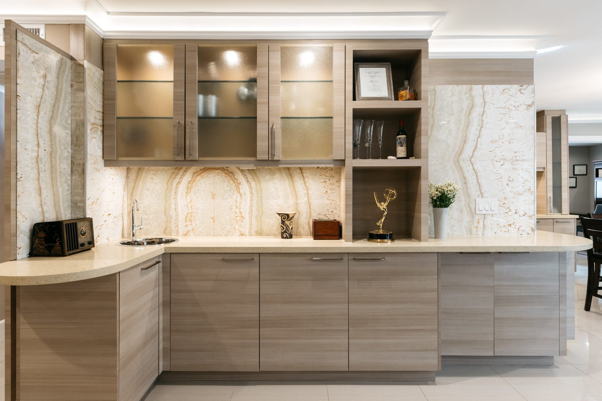 Rare Corner Unit at The Wilshire Barrington