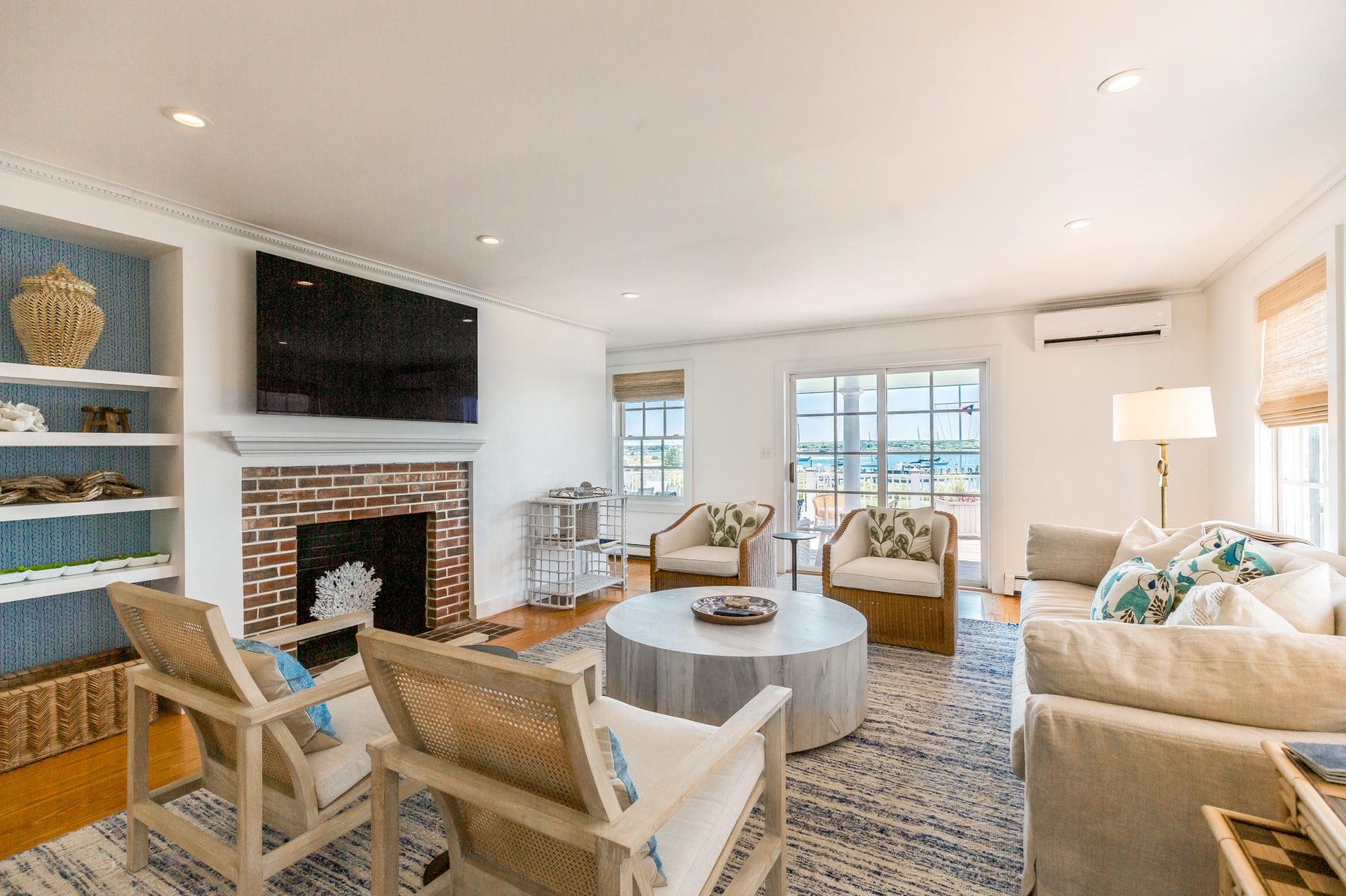 Captain's Quarters