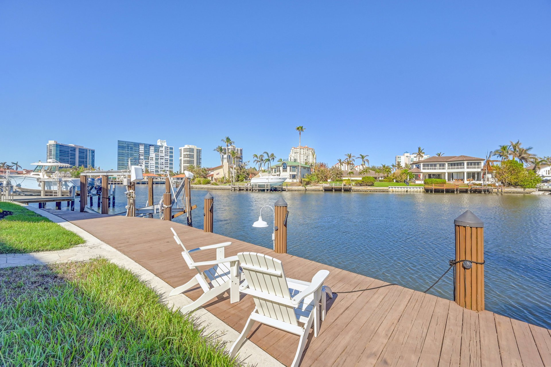PARK SHORE